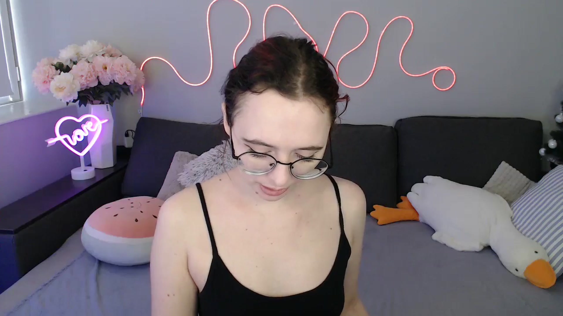 Gallery image thumbnail from Mini_Diva's myfreecams stream on, 03/08/2026, 14:58 image 2 of 20