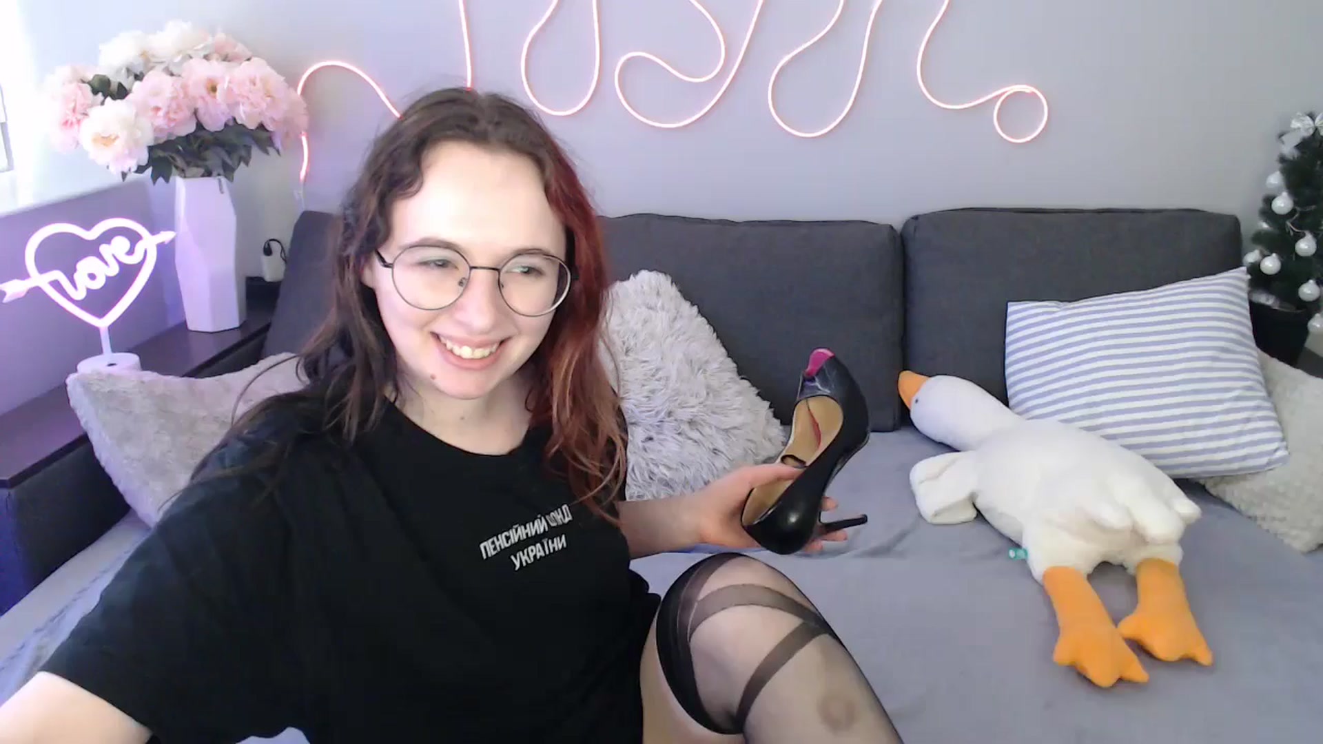 Gallery image thumbnail from Mini_Diva's myfreecams stream on, 03/14/2026, 12:36 image 18 of 20
