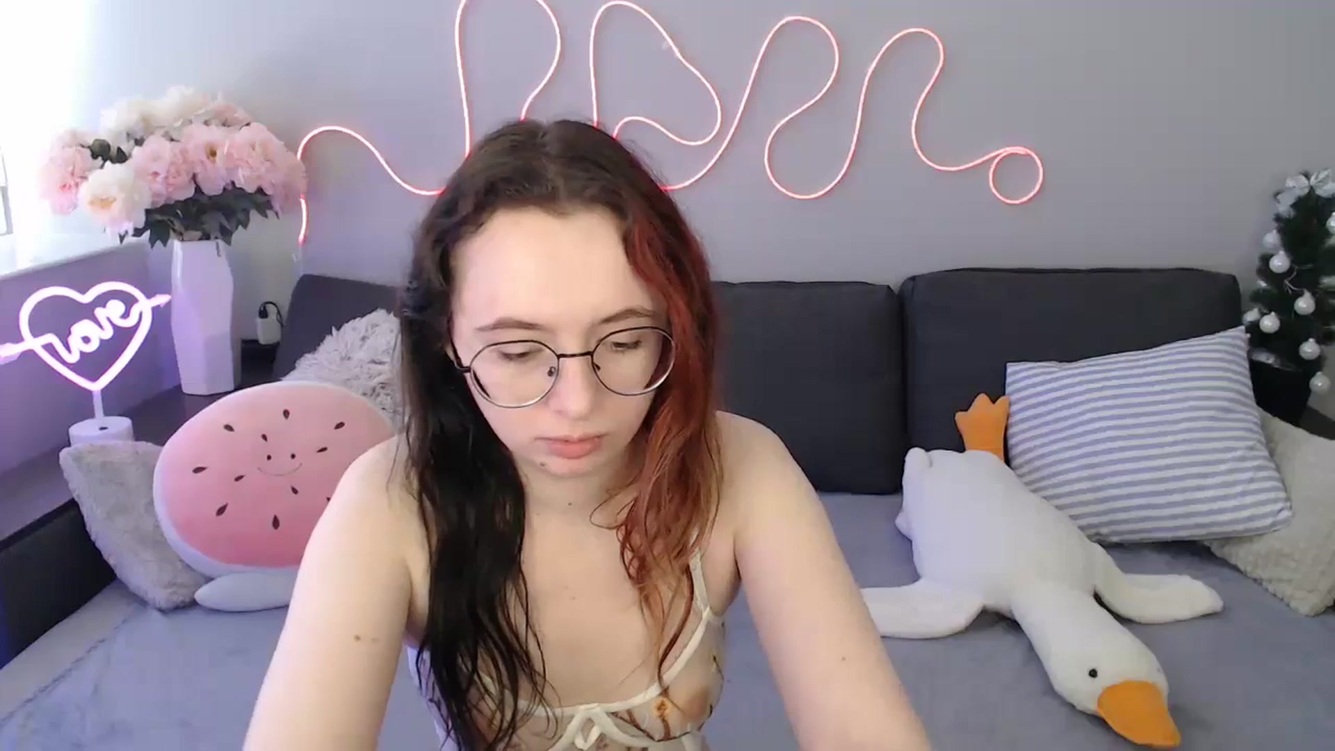 Gallery image thumbnail from Mini_Diva's myfreecams stream on, 03/15/2026, 11:38 image 4 of 20