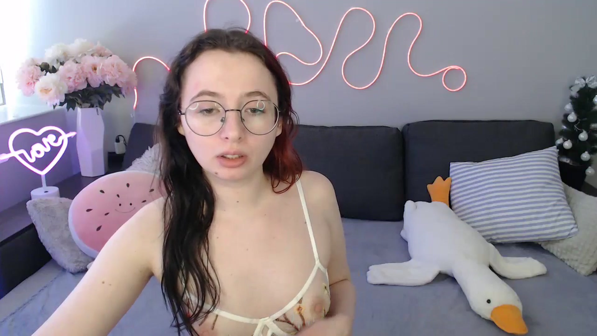 Gallery image thumbnail from Mini_Diva's myfreecams stream on, 03/15/2026, 11:38 image 14 of 20