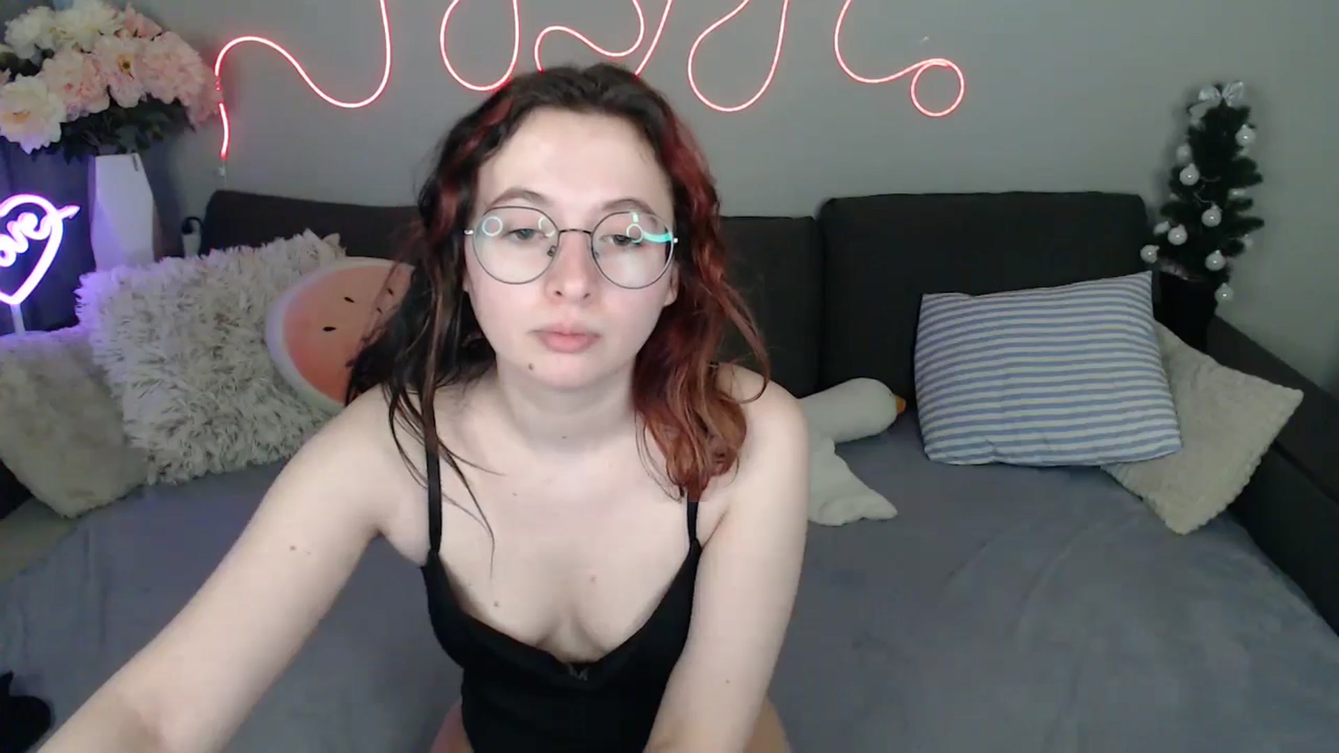 Gallery image thumbnail from Mini_Diva's myfreecams stream on, 03/21/2026, 14:13 image 4 of 20