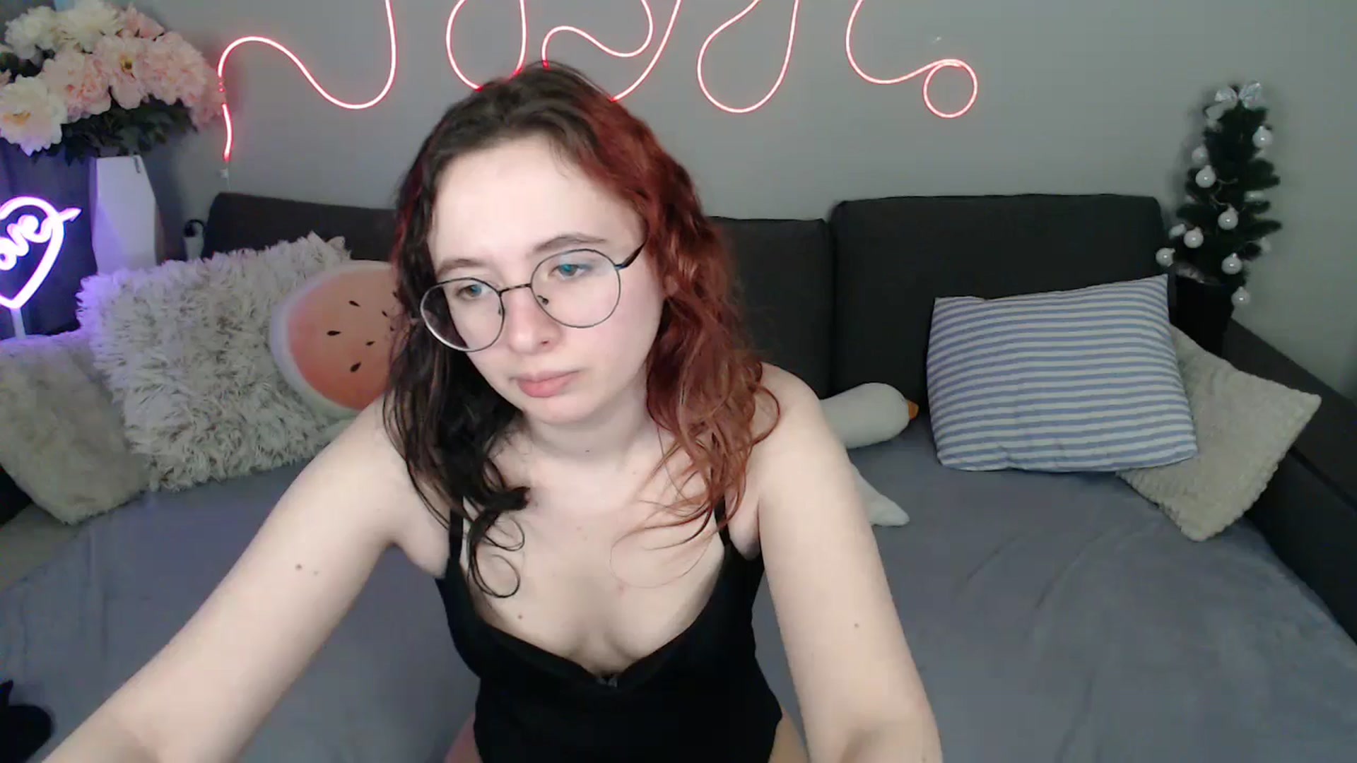 Gallery image thumbnail from Mini_Diva's myfreecams stream on, 03/21/2026, 14:13 image 6 of 20