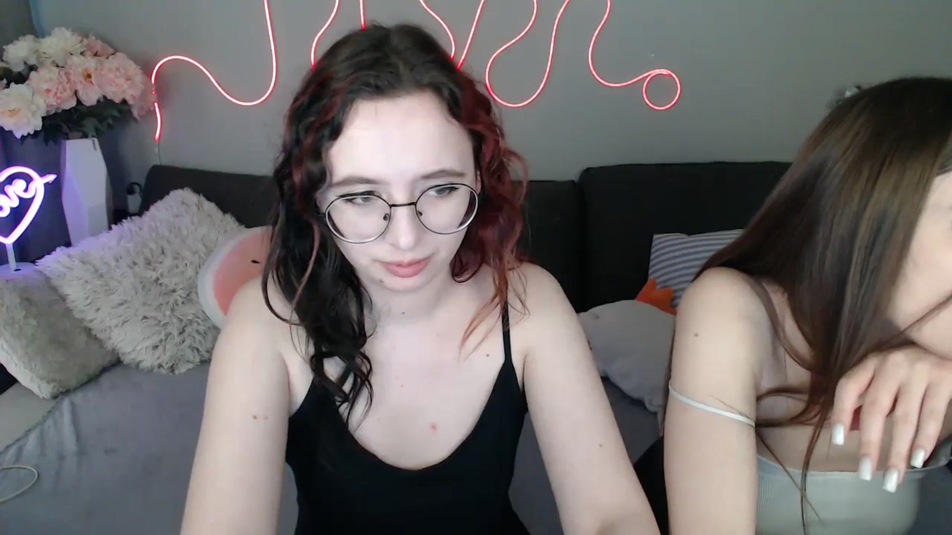 Gallery image thumbnail from Mini_Diva's myfreecams stream on, 03/22/2026, 12:38 image 19 of 20