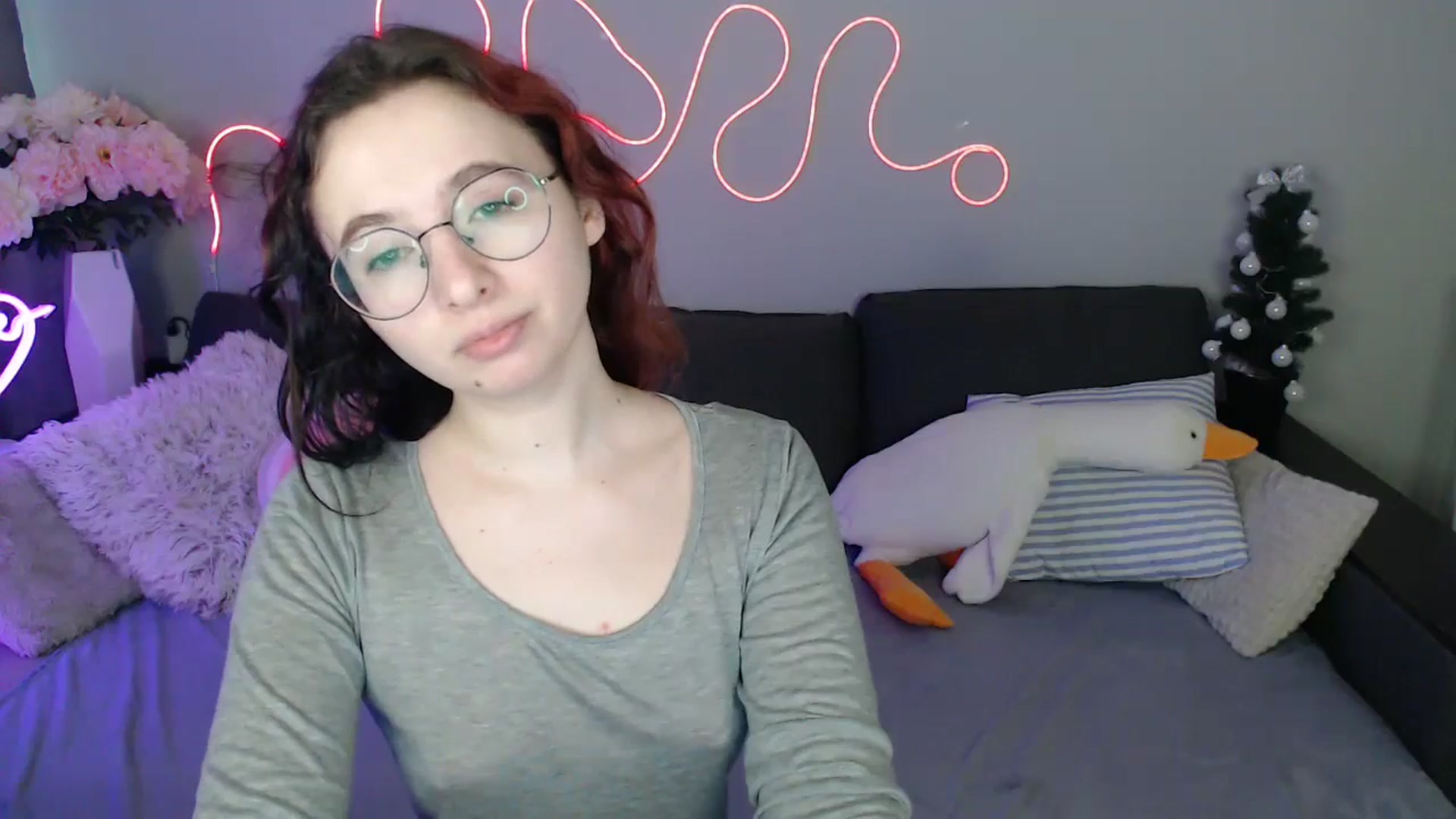 Gallery image thumbnail from Mini_Diva's myfreecams stream on, 03/23/2026, 09:46 image 8 of 20