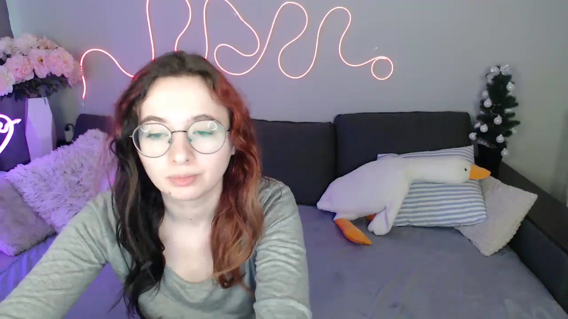 Gallery image thumbnail from Mini_Diva's myfreecams stream on, 03/23/2026, 09:46 image 10 of 20