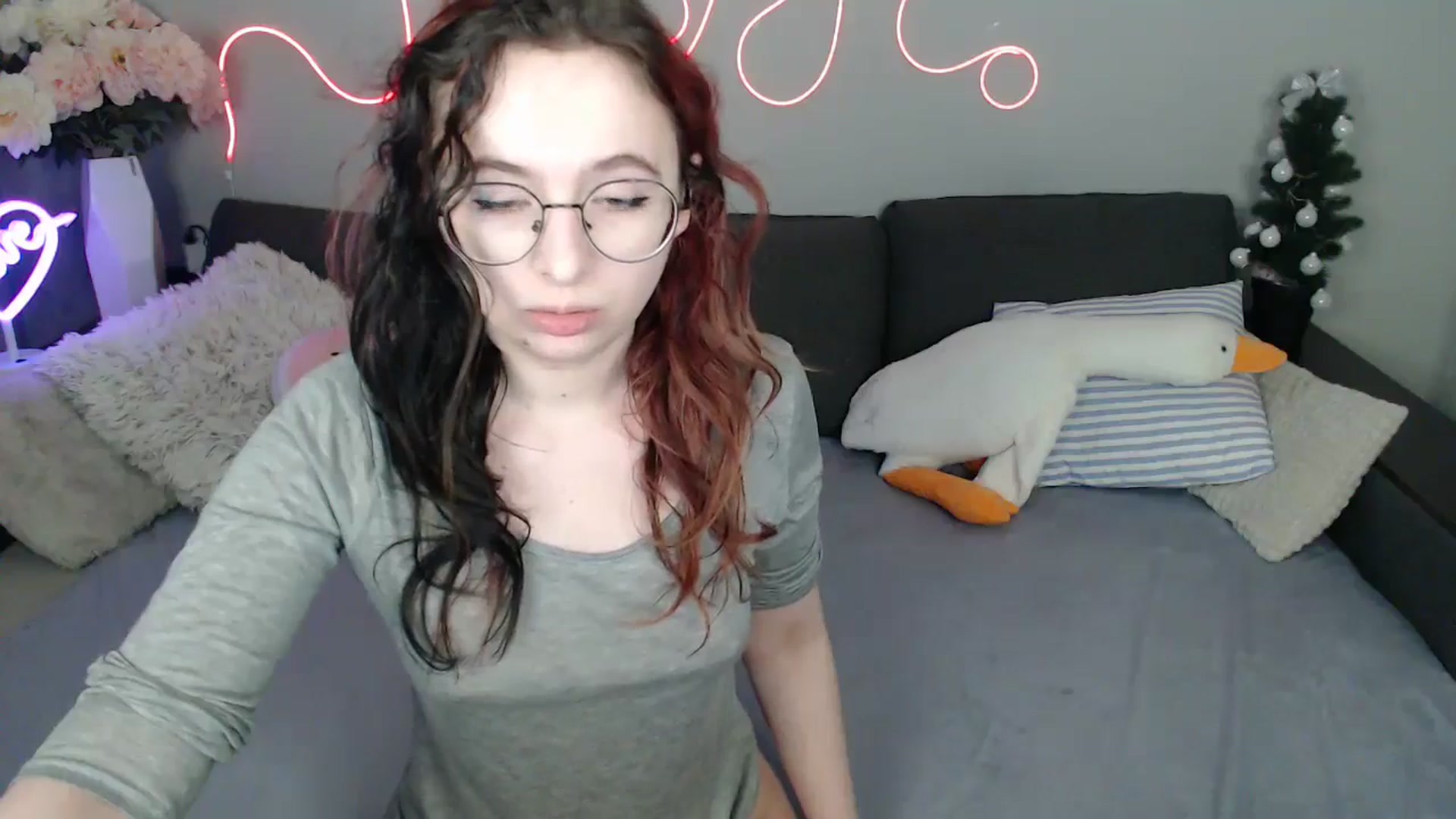 Gallery image thumbnail from Mini_Diva's myfreecams stream on, 03/23/2026, 12:43 image 15 of 20