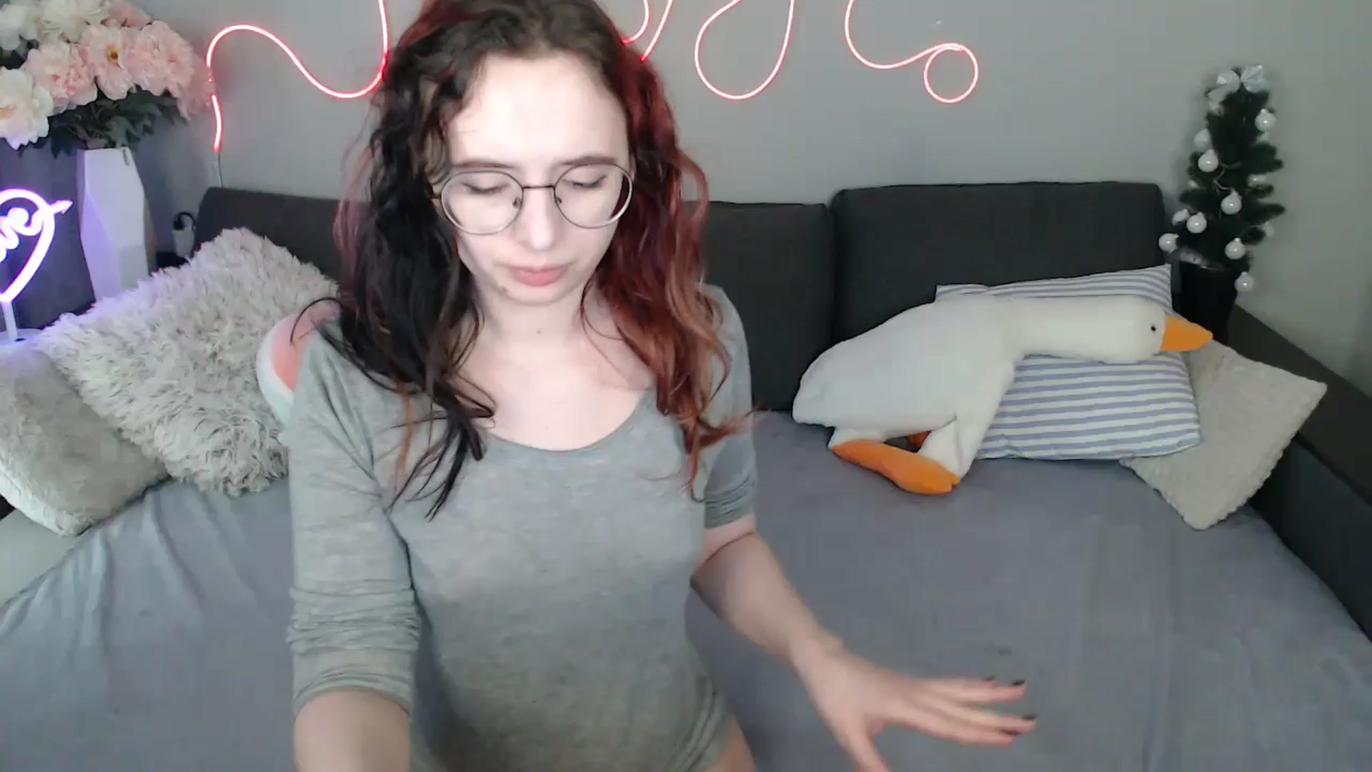 Gallery image thumbnail from Mini_Diva's myfreecams stream on, 03/23/2026, 12:43 image 1 of 20