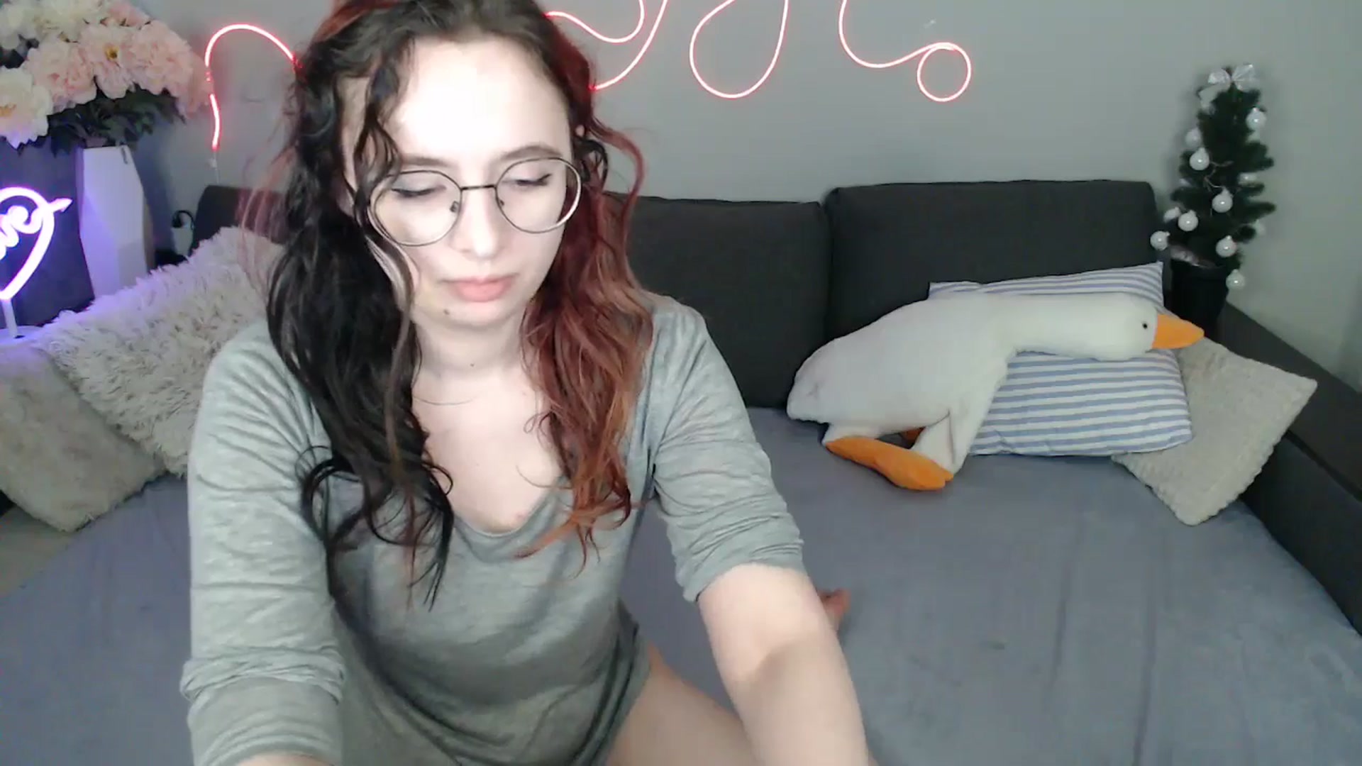 Gallery image thumbnail from Mini_Diva's myfreecams stream on, 03/23/2026, 12:43 image 7 of 20
