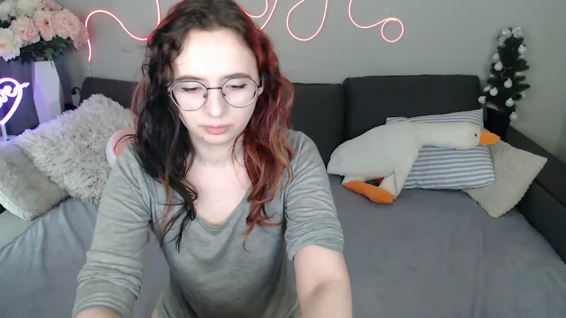 Gallery image thumbnail from Mini_Diva's myfreecams stream on, 03/23/2026, 12:43 image 2 of 20