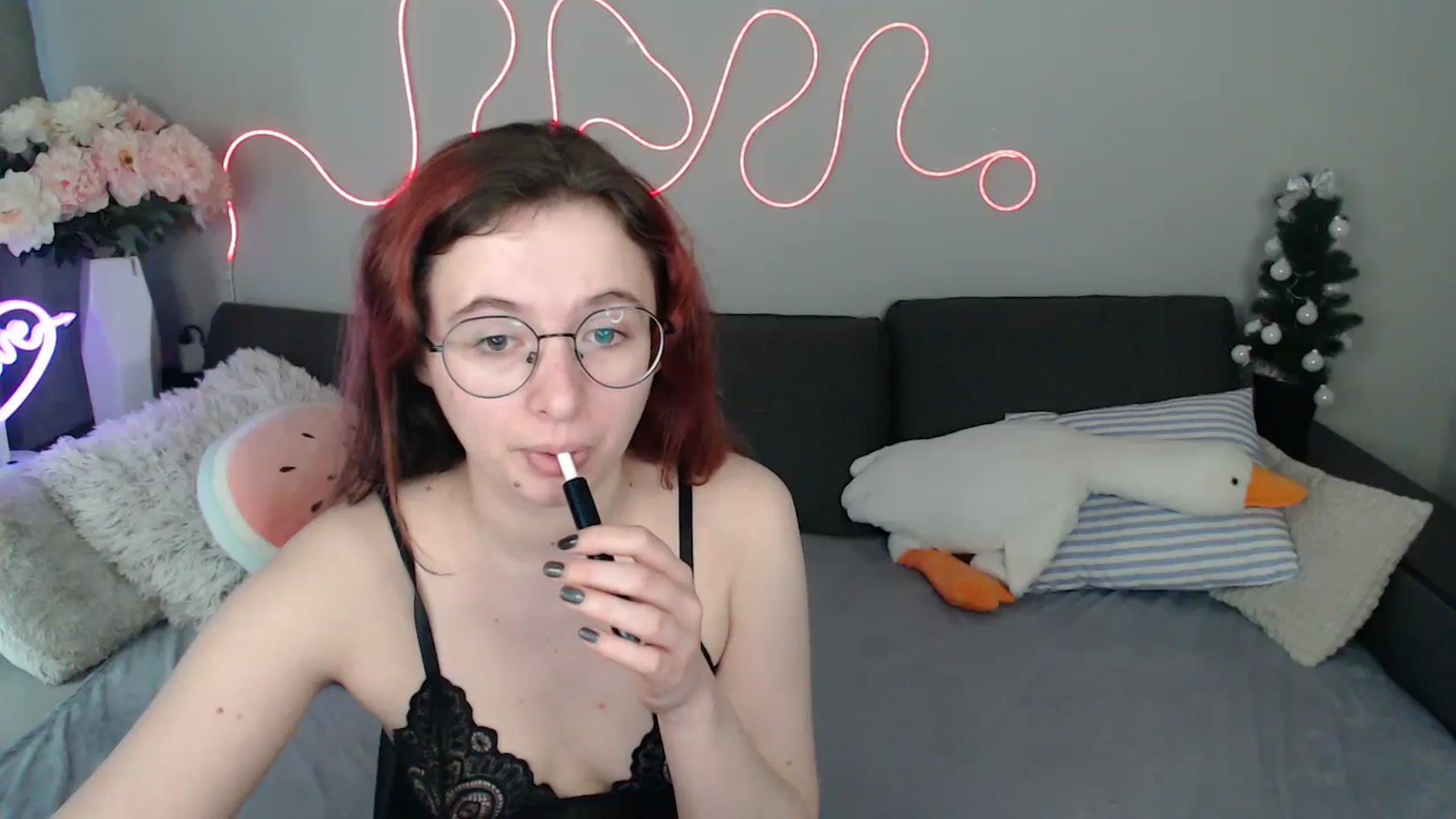 Gallery image thumbnail from Mini_Diva's myfreecams stream on, 03/24/2026, 11:15 image 4 of 20