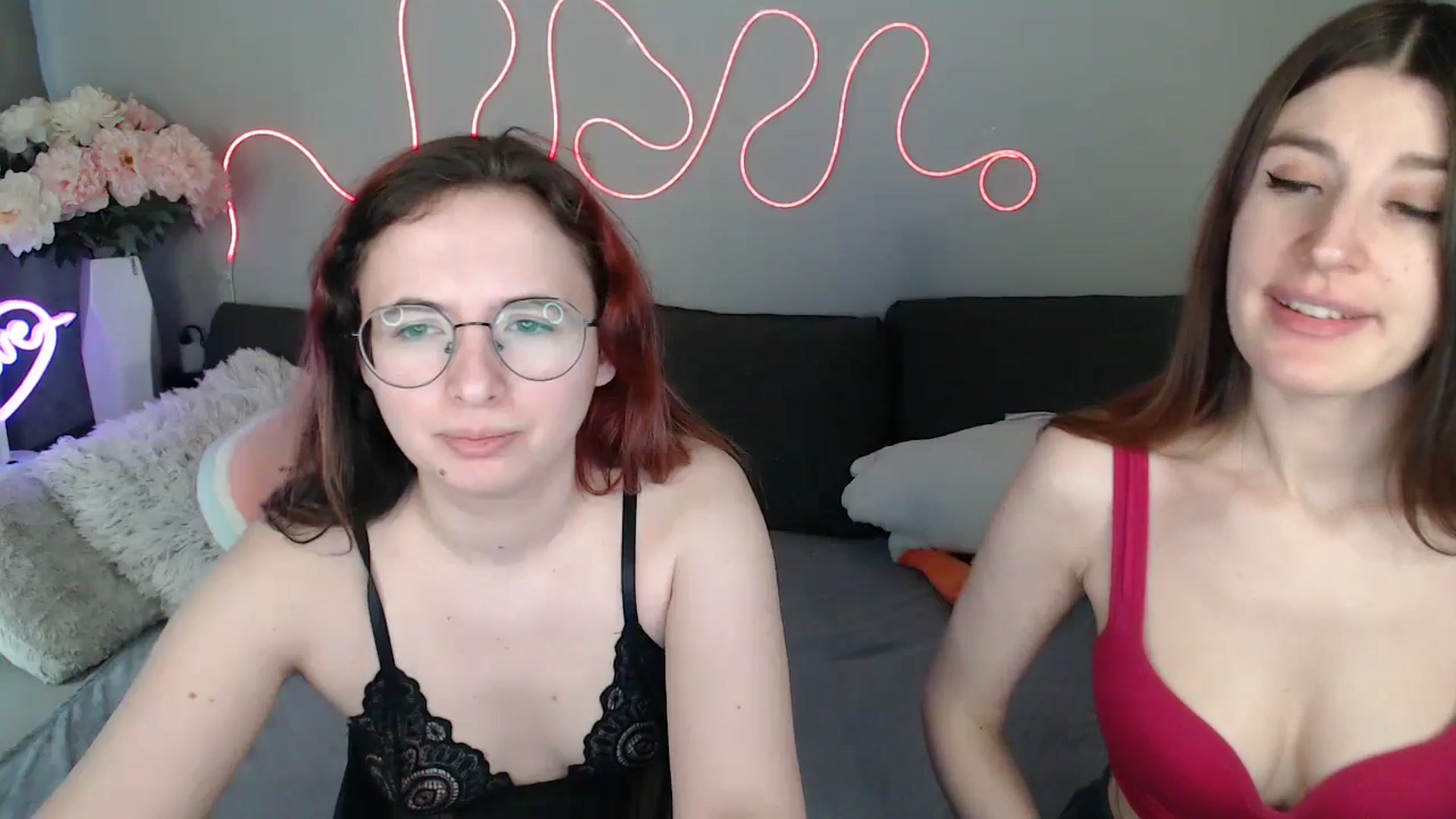 Gallery image thumbnail from Mini_Diva's myfreecams stream on, 03/24/2026, 11:15 image 8 of 20