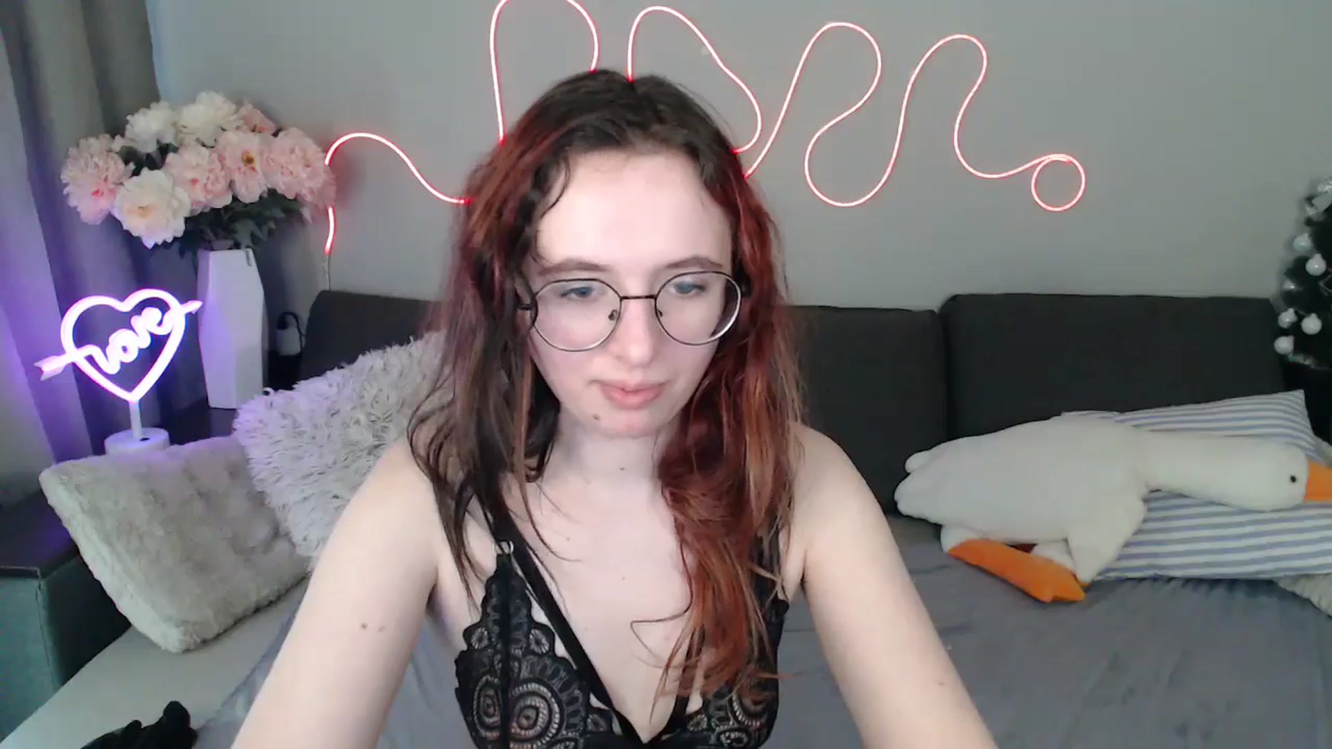Gallery image thumbnail from Mini_Diva's myfreecams stream on, 03/27/2026, 11:55 image 20 of 20