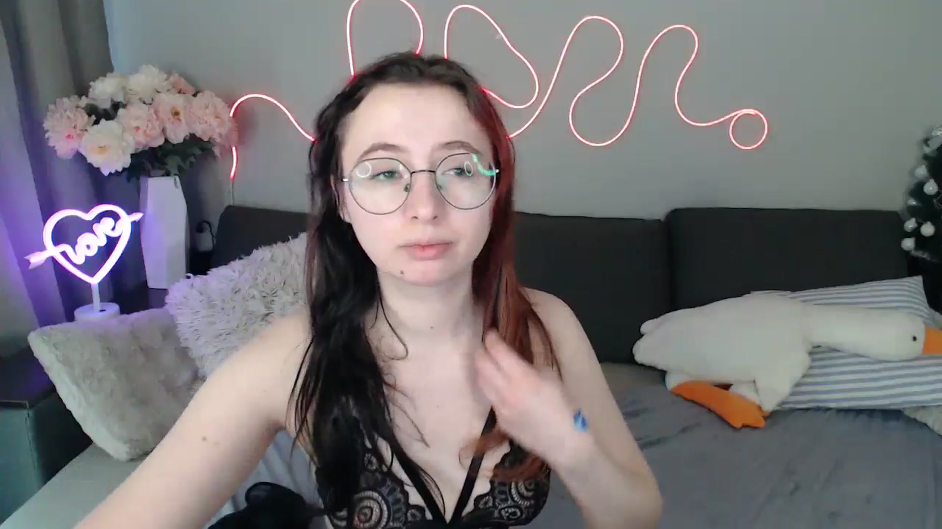Gallery image thumbnail from Mini_Diva's myfreecams stream on, 03/27/2026, 11:55 image 5 of 20