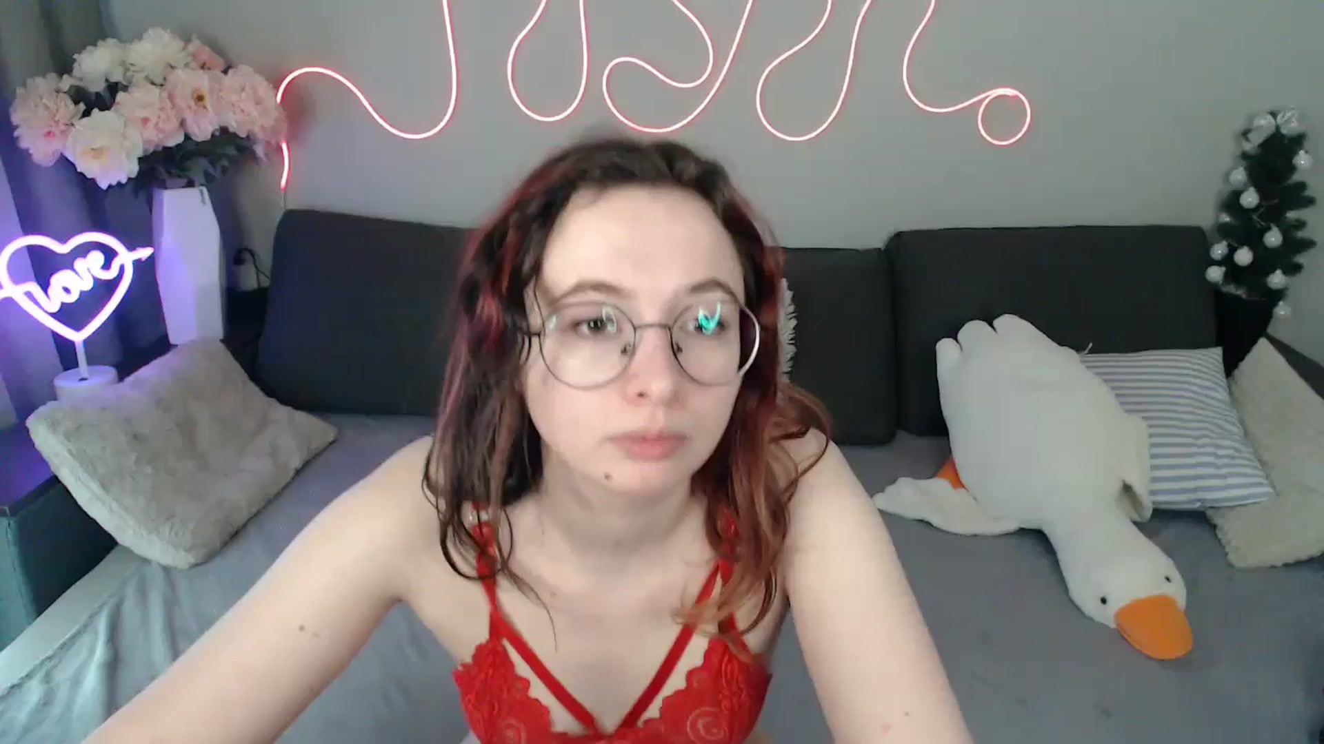 Gallery image thumbnail from Mini_Diva's myfreecams stream on, 03/29/2026, 12:15 image 1 of 20