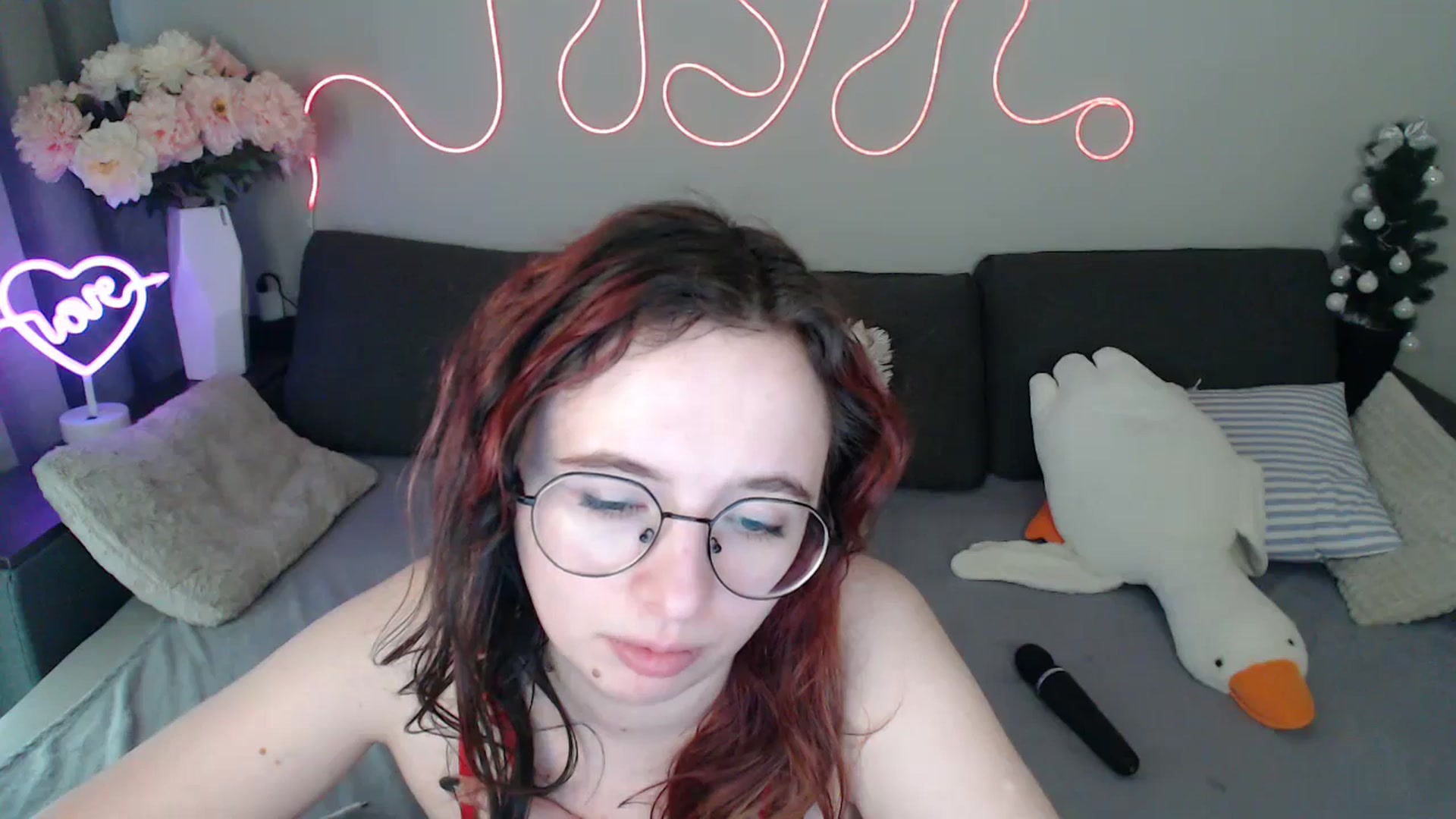 Gallery image thumbnail from Mini_Diva's myfreecams stream on, 03/29/2026, 13:01 image 5 of 20