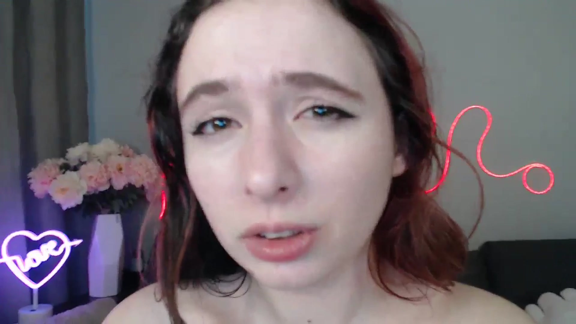 Gallery image thumbnail from Mini_Diva's myfreecams stream on, 03/30/2026, 12:02 image 19 of 20