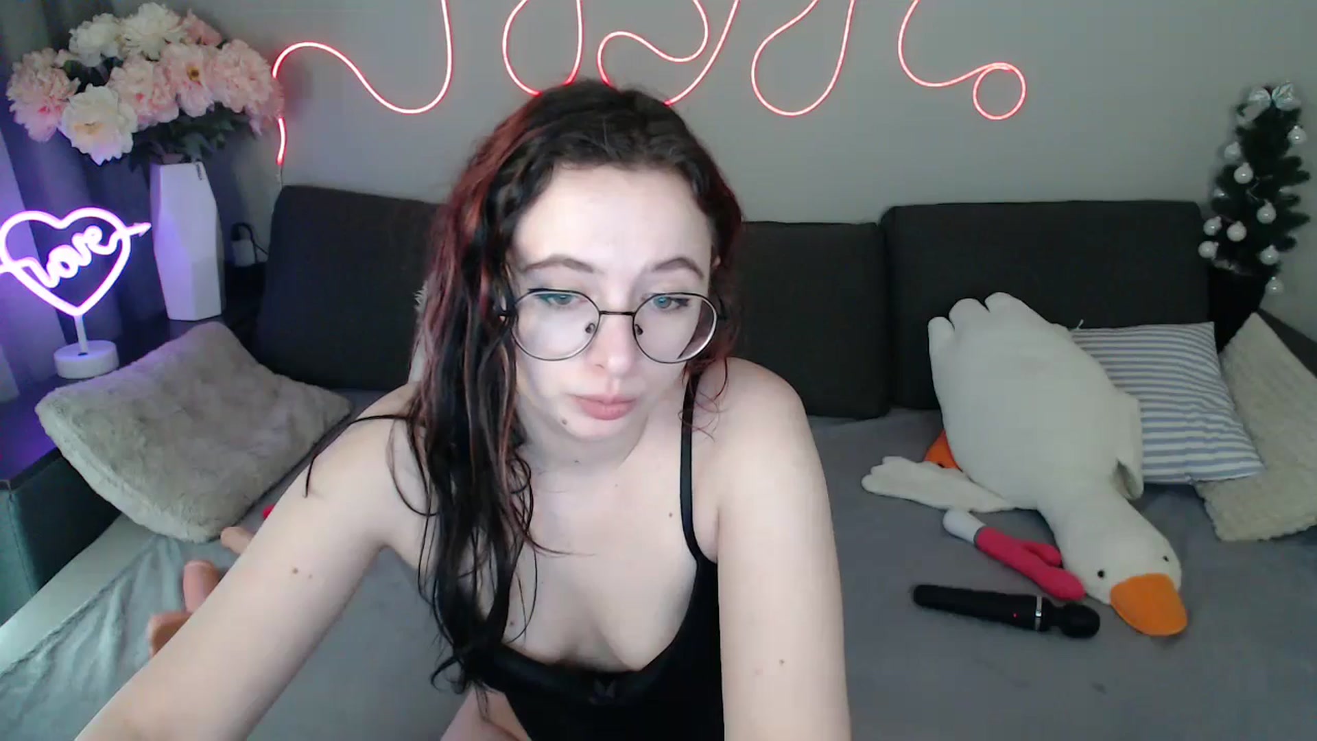 Gallery image thumbnail from Mini_Diva's myfreecams stream on, 03/30/2026, 13:56 image 5 of 20