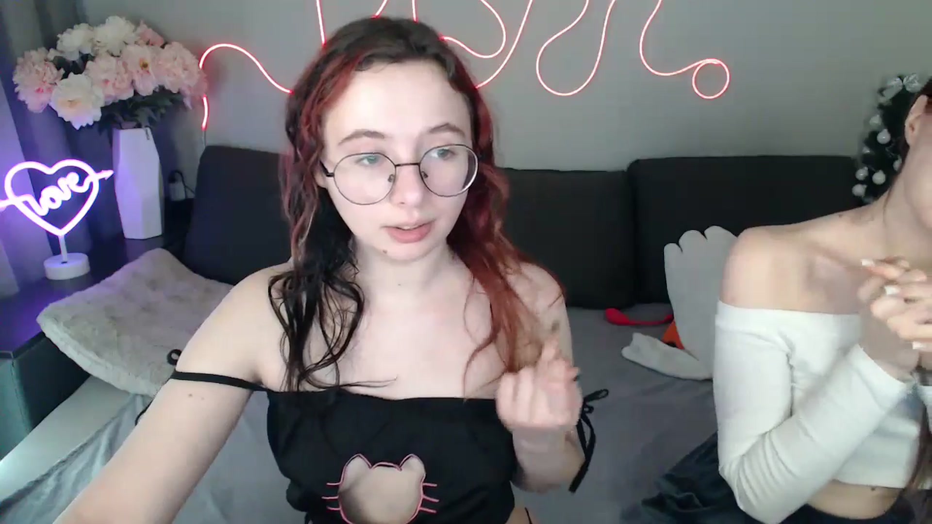 Gallery image thumbnail from Mini_Diva's myfreecams stream on, 03/31/2026, 12:50 image 3 of 20