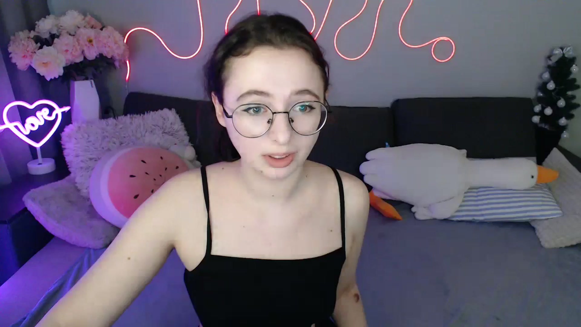 Gallery image thumbnail from Mini_Diva's myfreecams stream on, 04/01/2026, 10:56 image 3 of 20