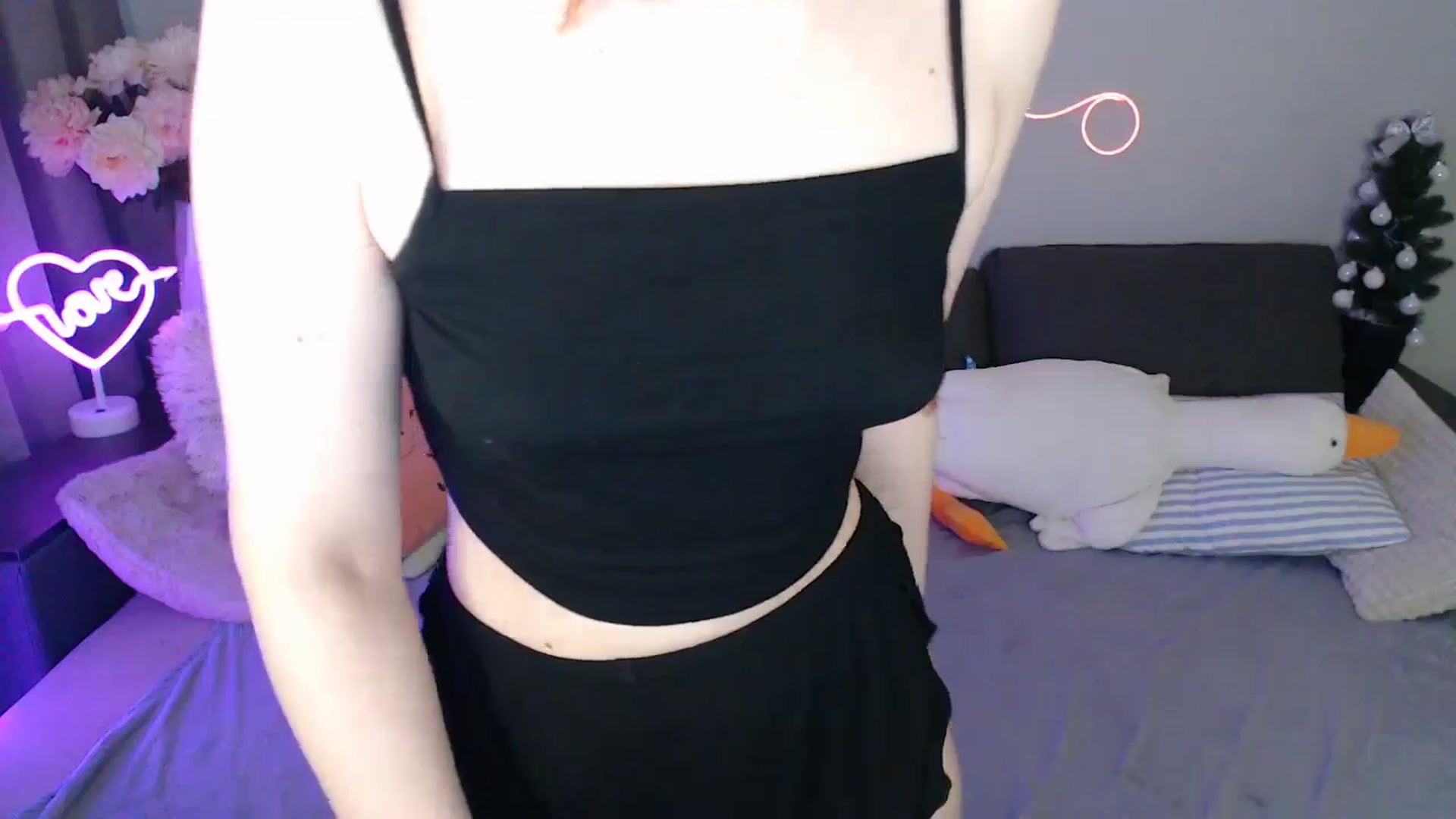 Gallery image thumbnail from Mini_Diva's myfreecams stream on, 04/01/2026, 10:56 image 18 of 20