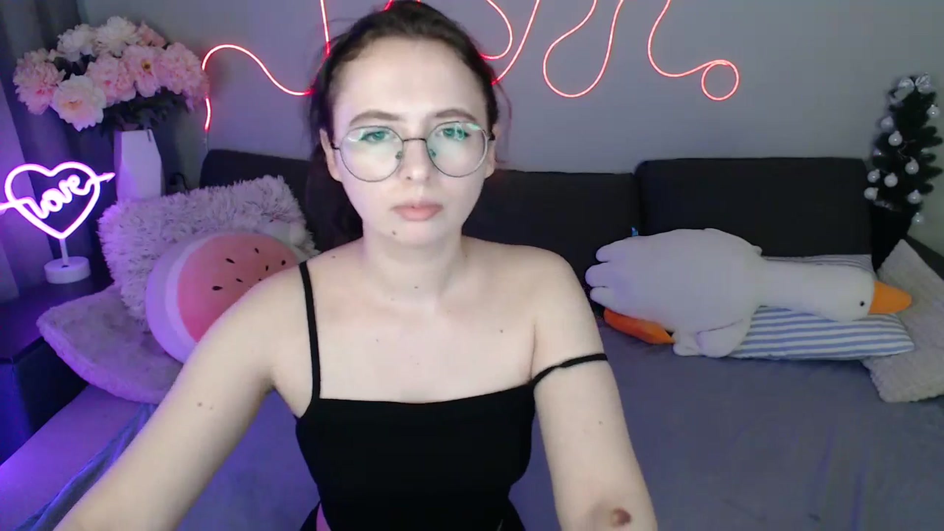 Gallery image thumbnail from Mini_Diva's myfreecams stream on, 04/01/2026, 14:03 image 3 of 20