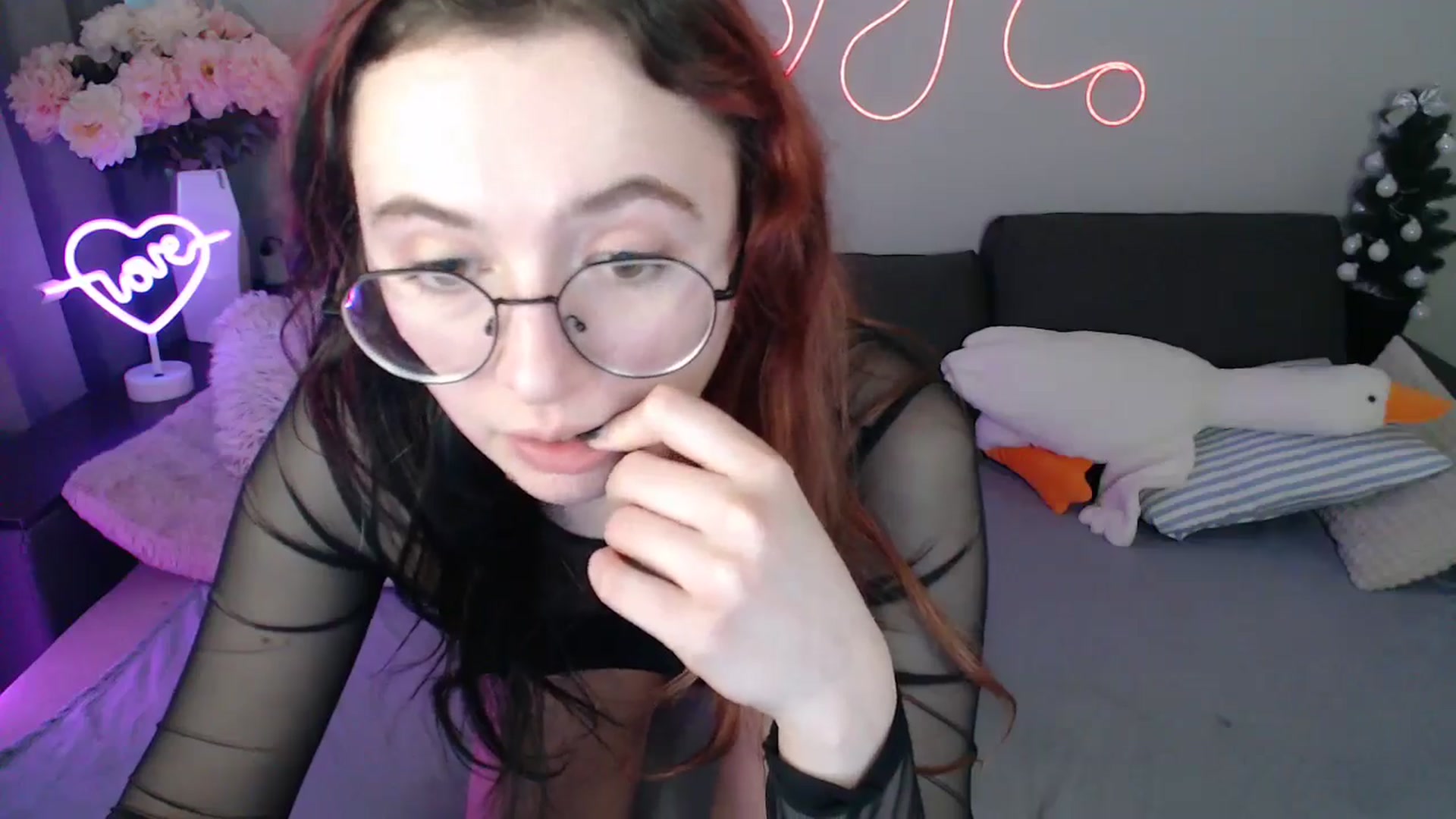Gallery image thumbnail from Mini_Diva's myfreecams stream on, 04/03/2026, 11:17 image 15 of 20