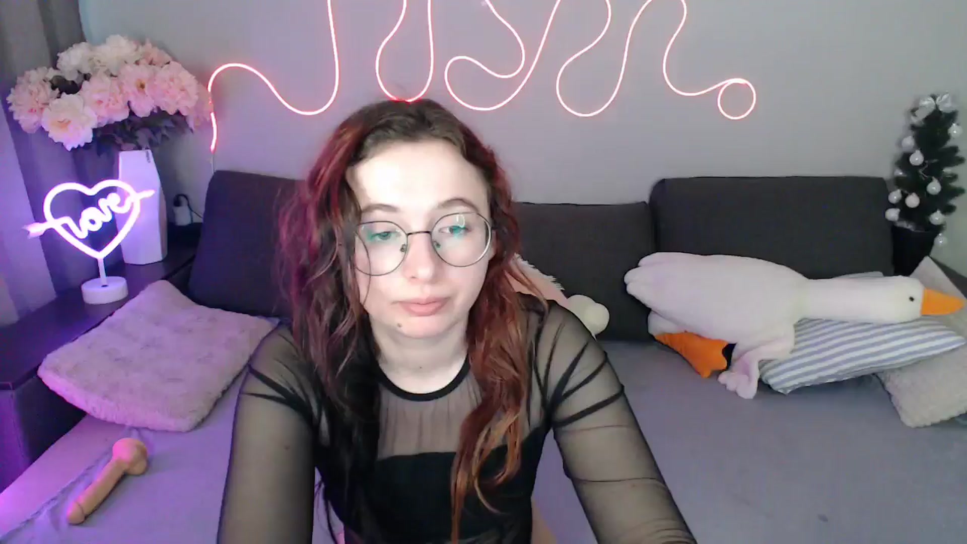 Gallery image thumbnail from Mini_Diva's myfreecams stream on, 04/03/2026, 12:20 image 11 of 20