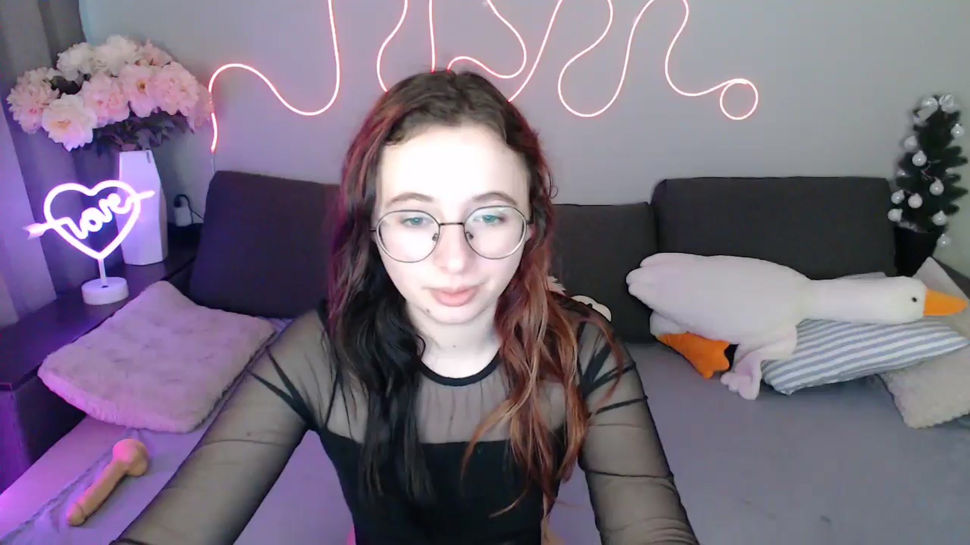 Gallery image thumbnail from Mini_Diva's myfreecams stream on, 04/03/2026, 12:20 image 15 of 20