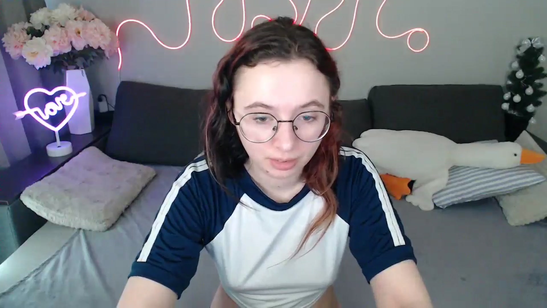 Gallery image thumbnail from Mini_Diva's myfreecams stream on, 04/04/2026, 11:34 image 6 of 20
