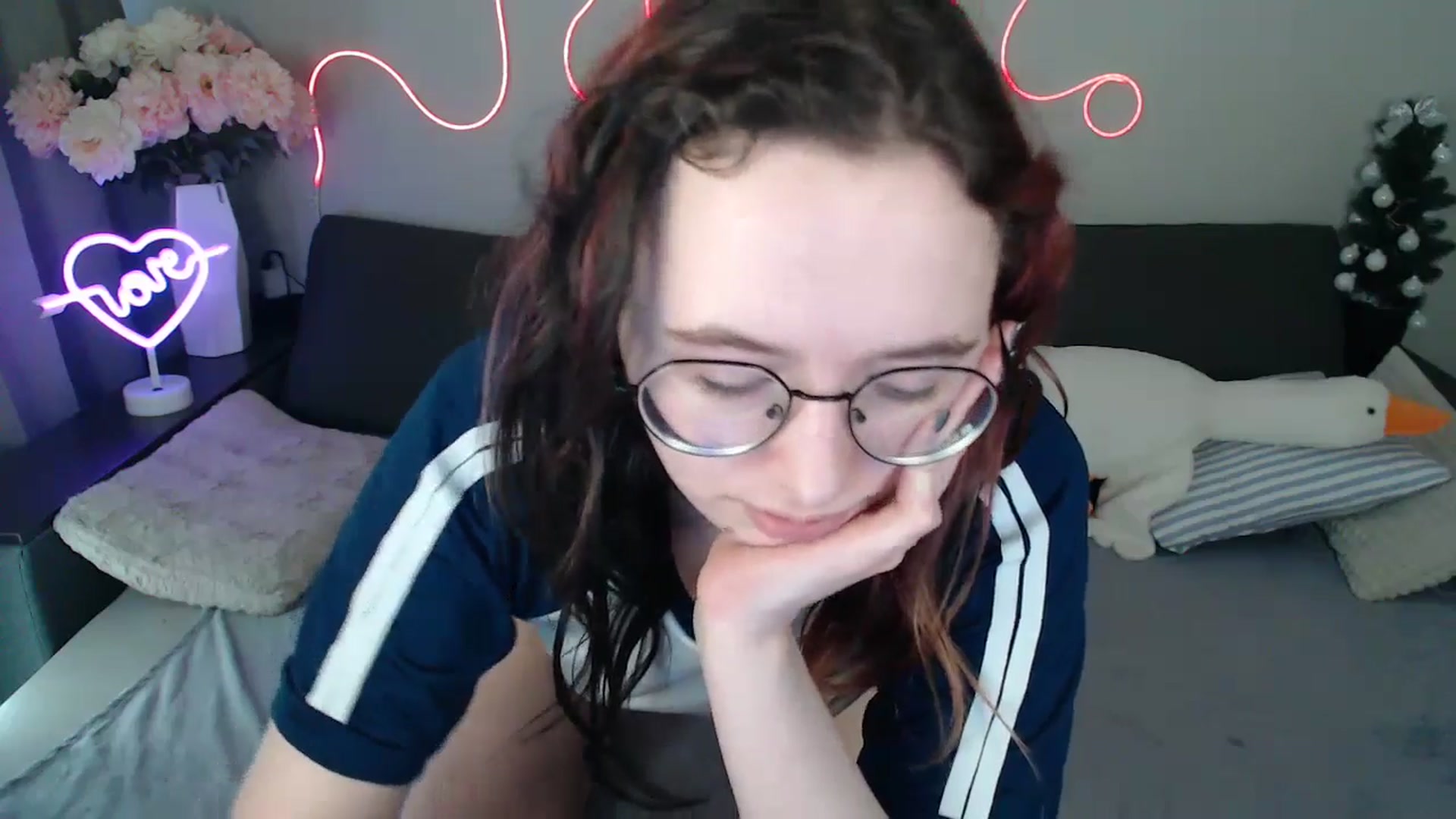 Gallery image thumbnail from Mini_Diva's myfreecams stream on, 04/04/2026, 11:34 image 11 of 20