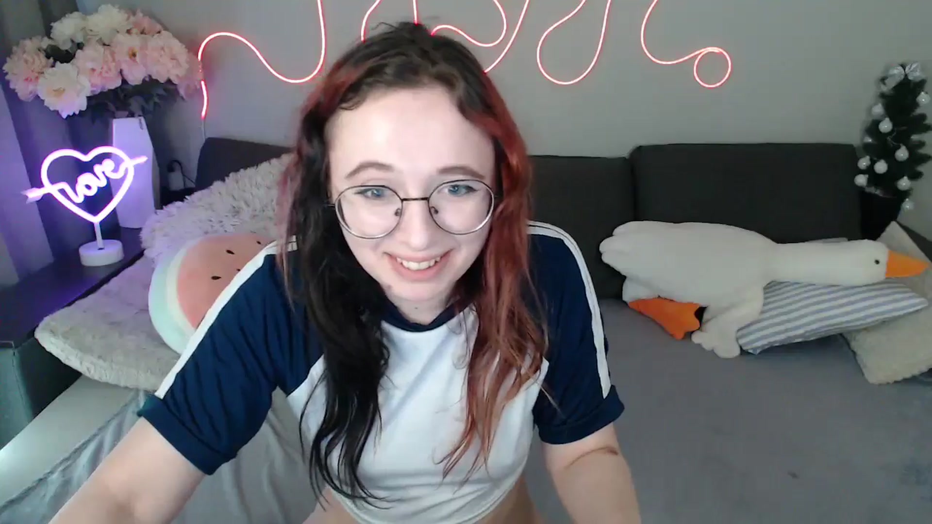 Gallery image thumbnail from Mini_Diva's myfreecams stream on, 04/04/2026, 12:57 image 7 of 20