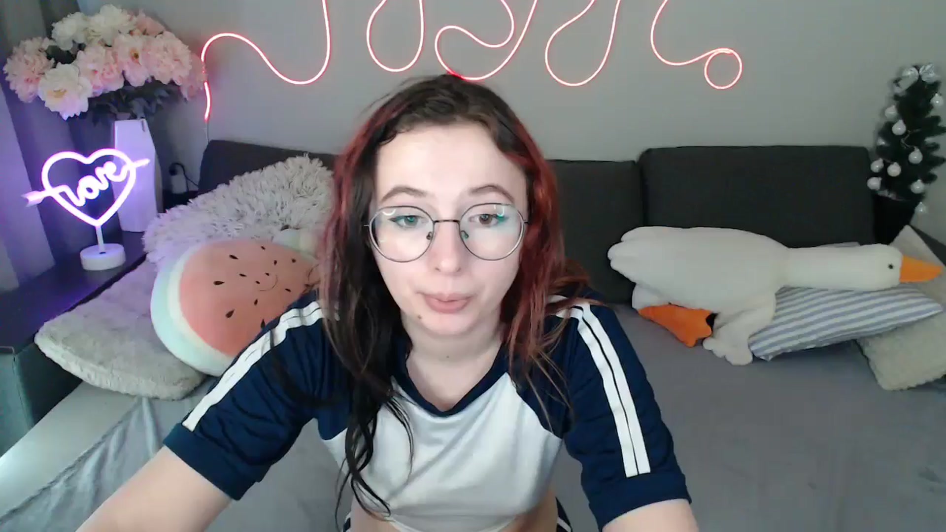 Gallery image thumbnail from Mini_Diva's myfreecams stream on, 04/04/2026, 13:54 image 6 of 20