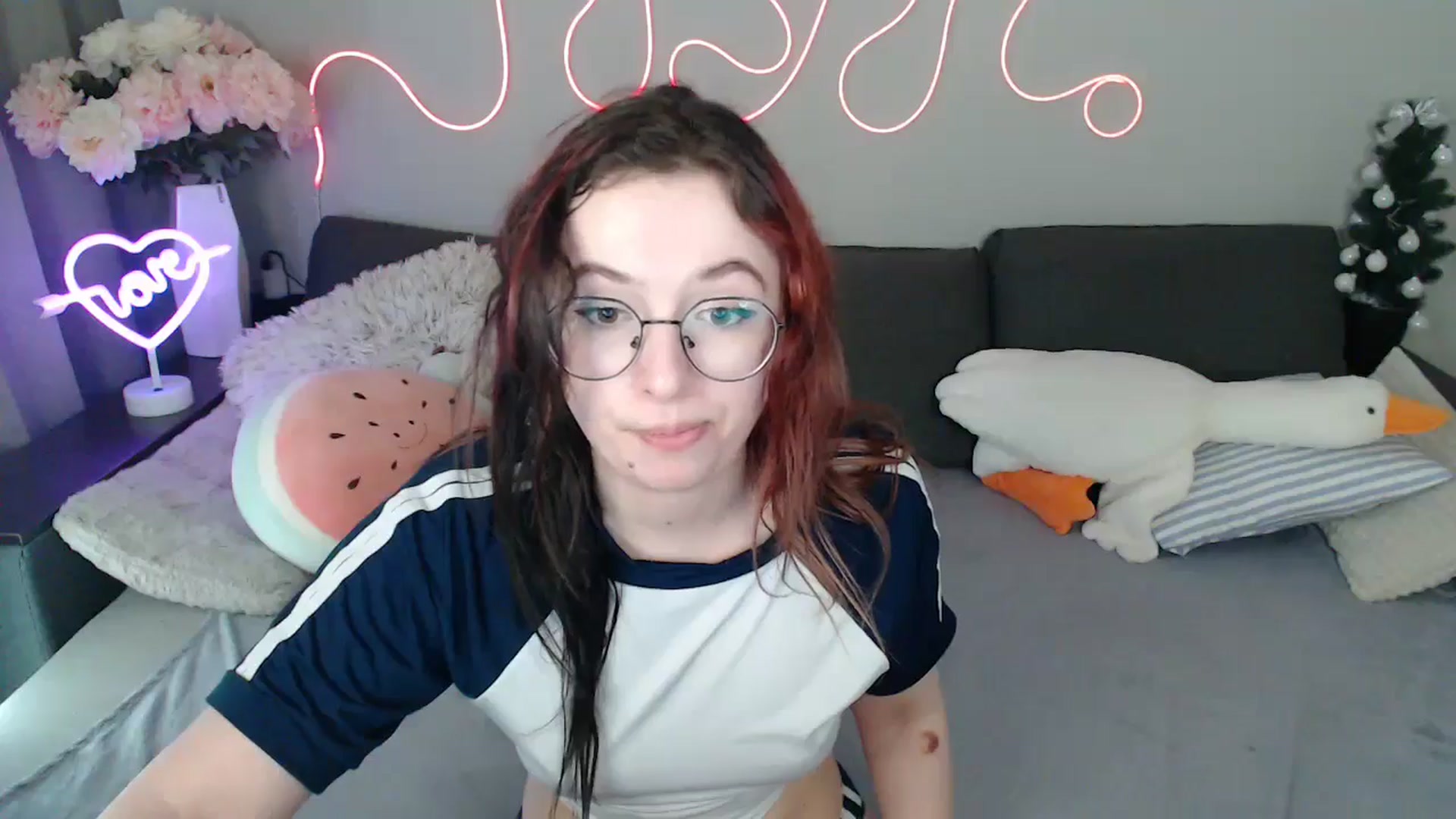 Gallery image thumbnail from Mini_Diva's myfreecams stream on, 04/04/2026, 13:54 image 12 of 20
