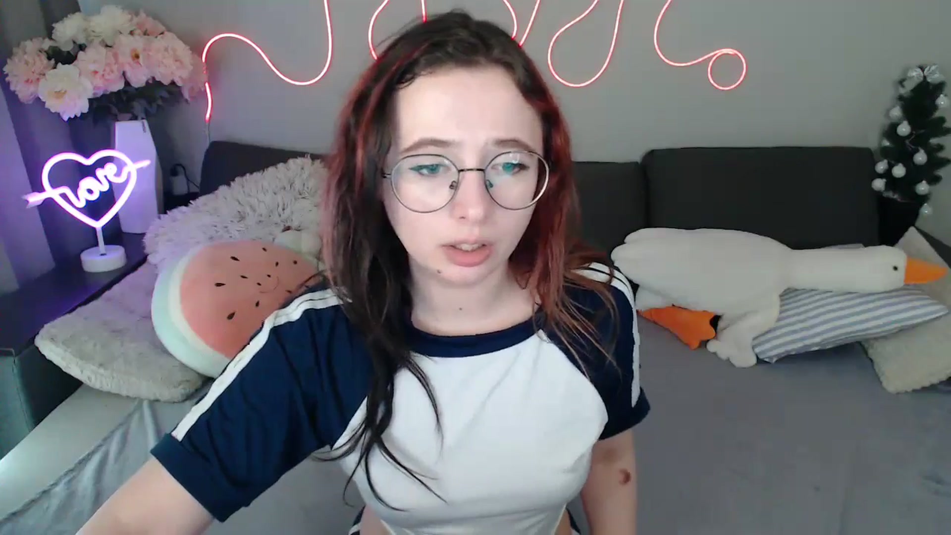 Gallery image thumbnail from Mini_Diva's myfreecams stream on, 04/04/2026, 13:54 image 11 of 20