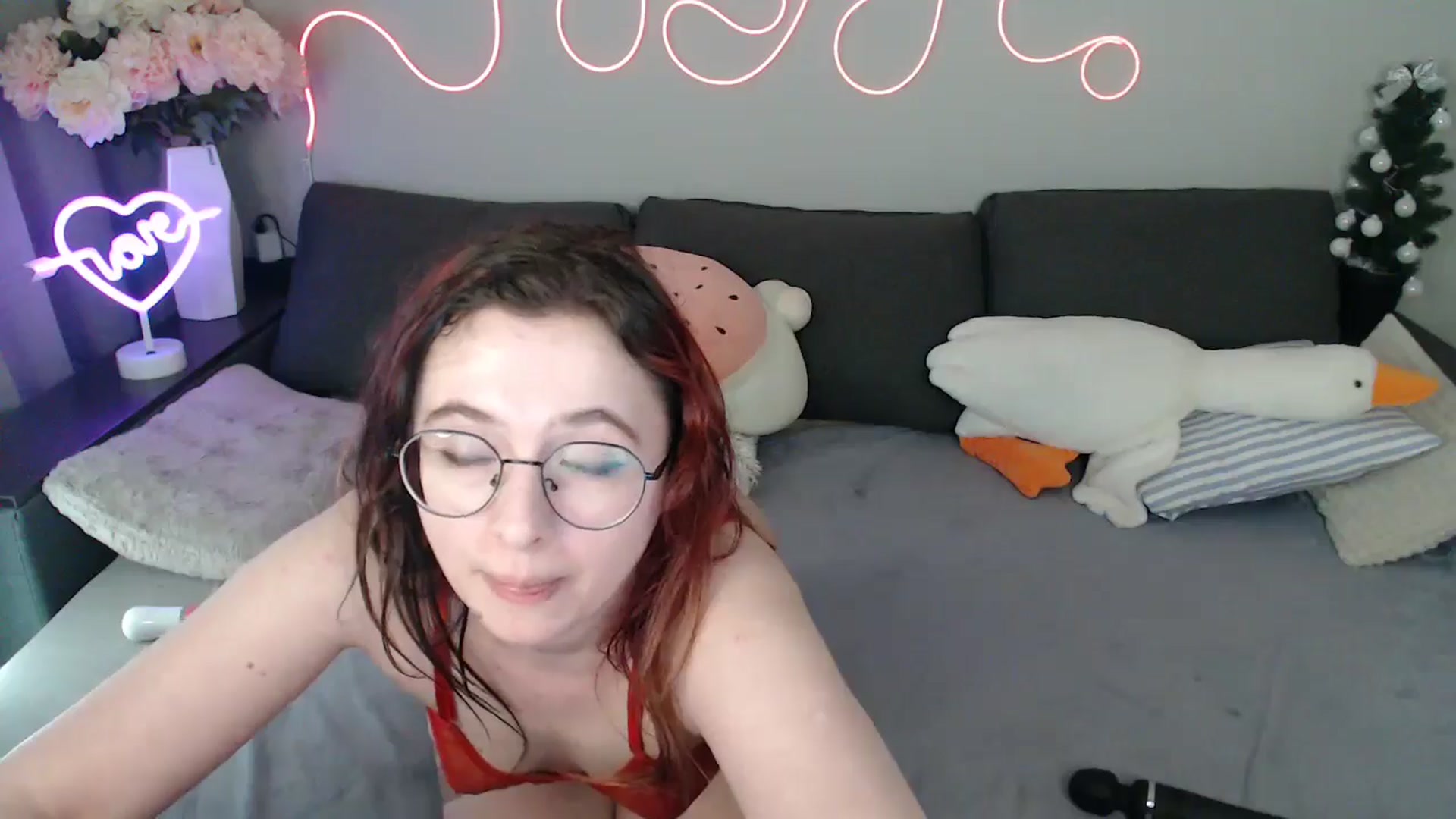 Gallery image thumbnail from Mini_Diva's myfreecams stream on, 04/05/2026, 13:48 image 19 of 20