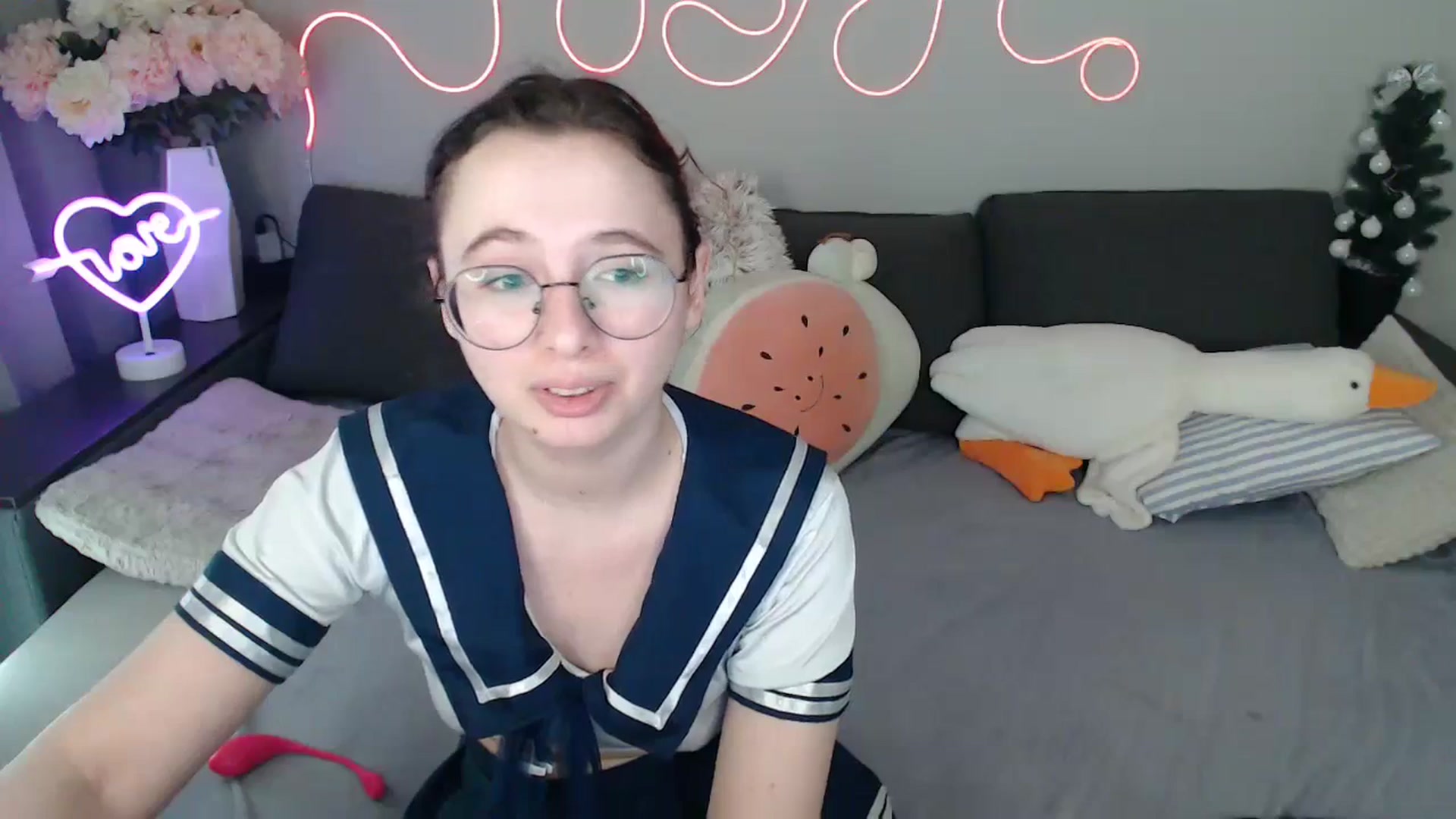 Gallery image thumbnail from Mini_Diva's myfreecams stream on, 04/06/2026, 12:52 image 20 of 20
