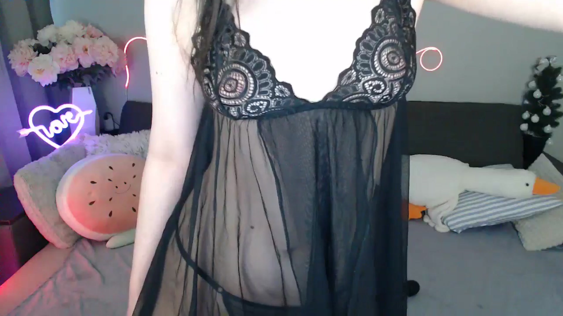 Gallery image thumbnail from Mini_Diva's myfreecams stream on, 04/08/2026, 10:46 image 18 of 20