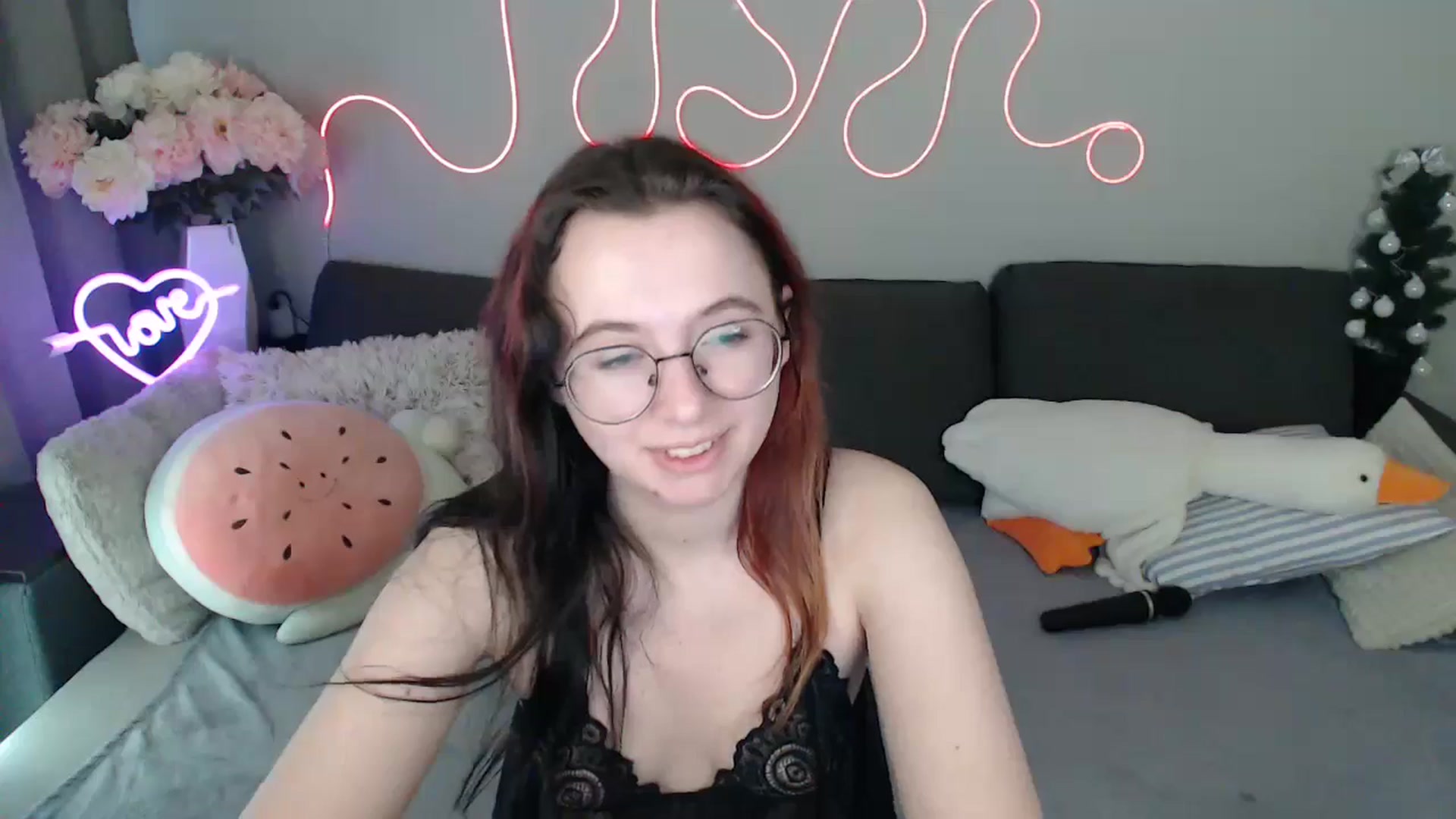 Gallery image thumbnail from Mini_Diva's myfreecams stream on, 04/08/2026, 11:57 image 5 of 20