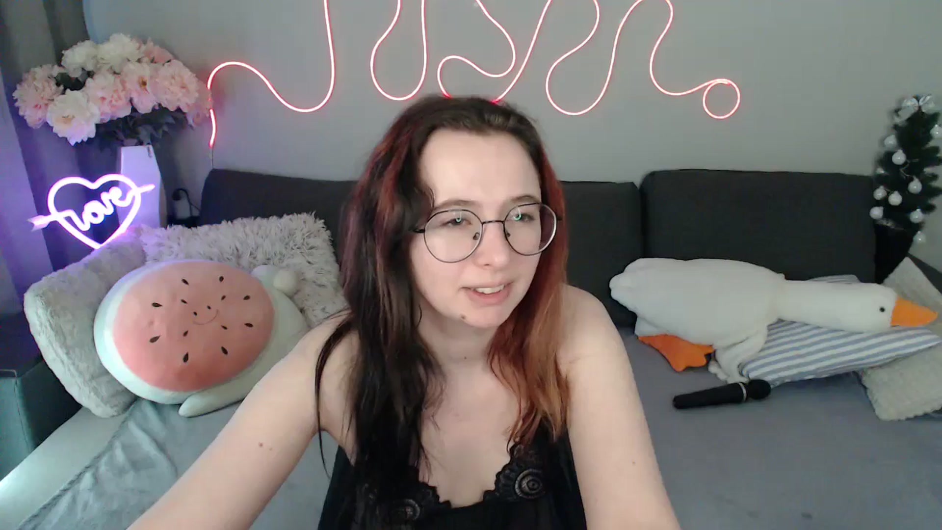 Gallery image thumbnail from Mini_Diva's myfreecams stream on, 04/08/2026, 11:57 image 3 of 20