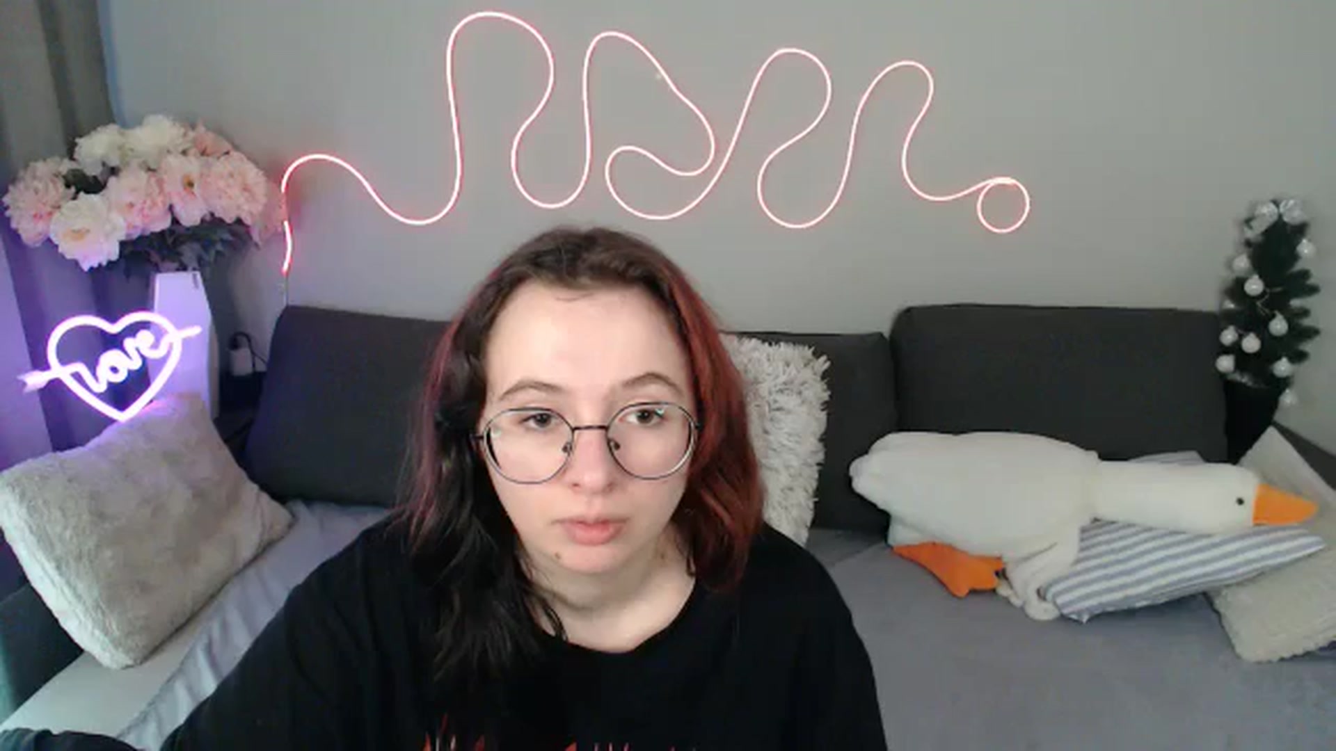 Gallery image thumbnail from Mini_Diva's myfreecams stream on, 04/10/2026, 10:42 image 7 of 20