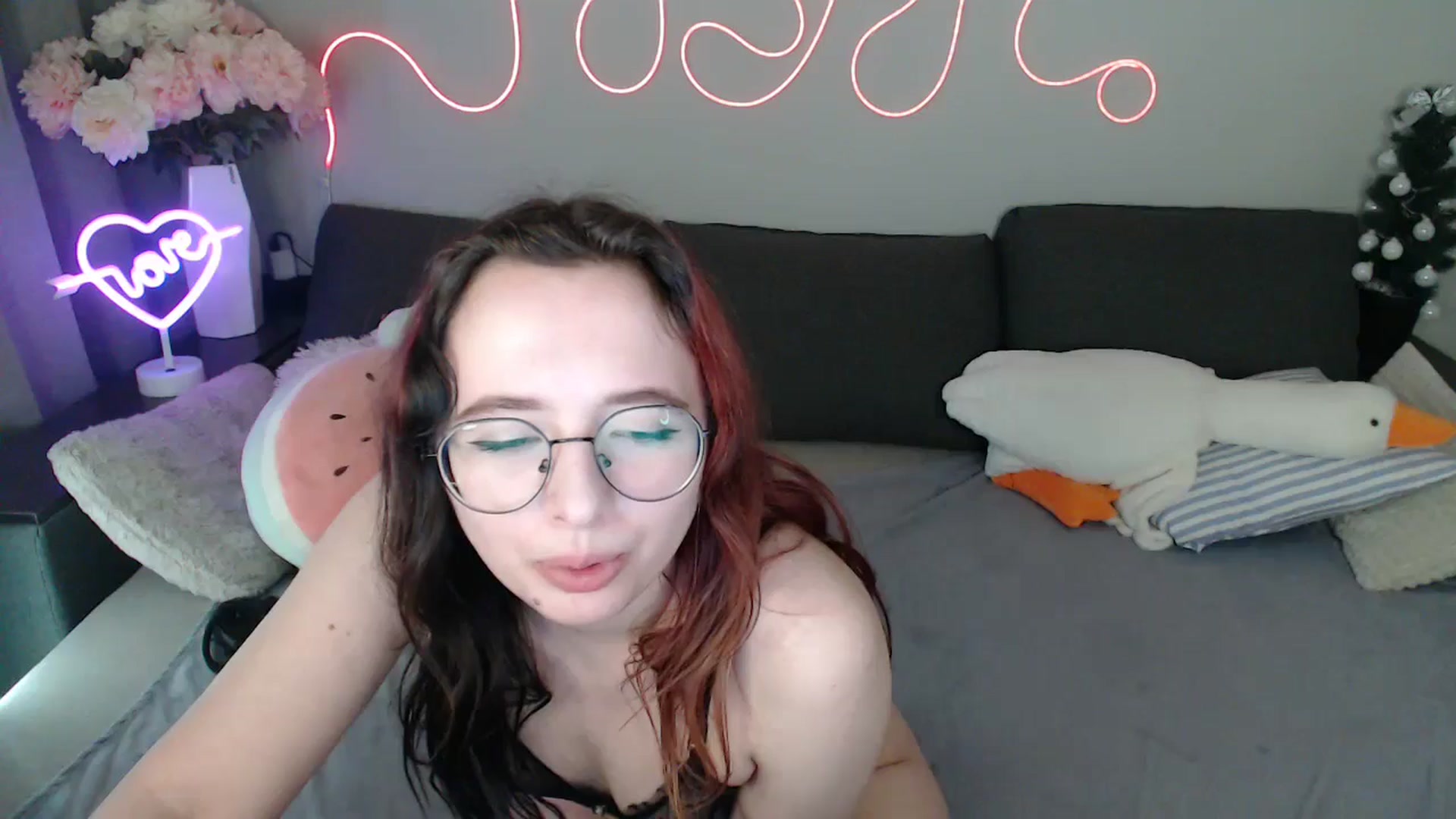 Gallery image thumbnail from Mini_Diva's myfreecams stream on, 04/11/2026, 11:27 image 20 of 20