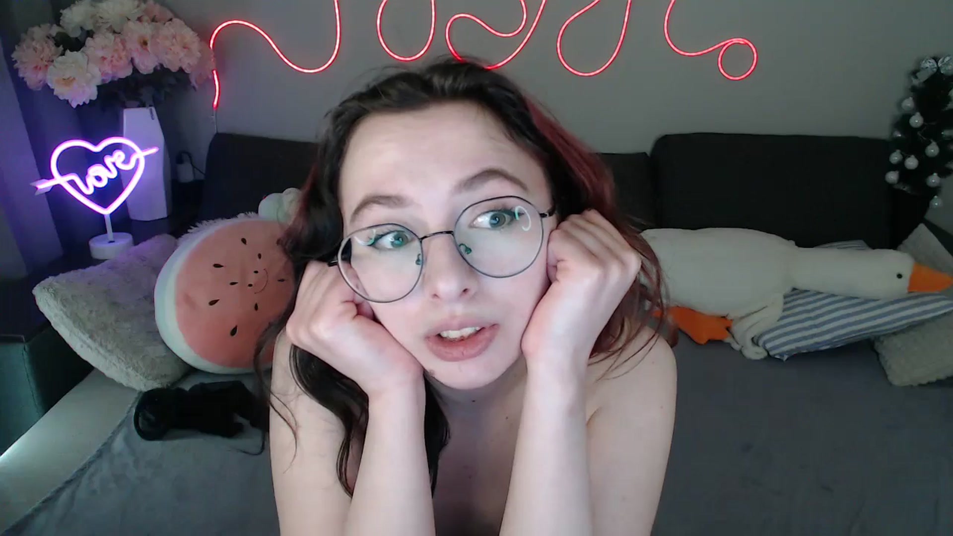Gallery image thumbnail from Mini_Diva's myfreecams stream on, 04/11/2026, 11:27 image 9 of 20