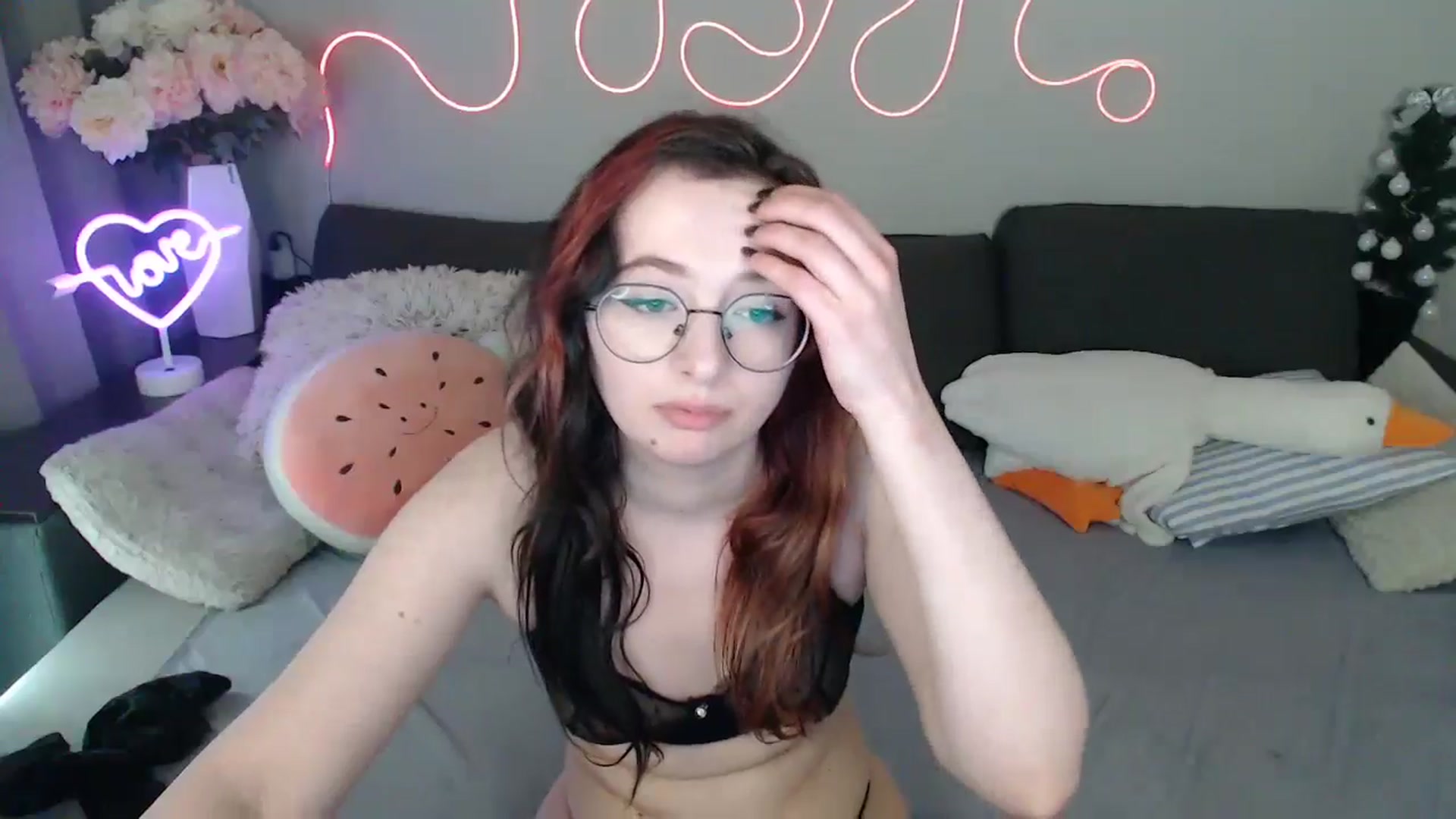Gallery image thumbnail from Mini_Diva's myfreecams stream on, 04/11/2026, 13:55 image 3 of 20