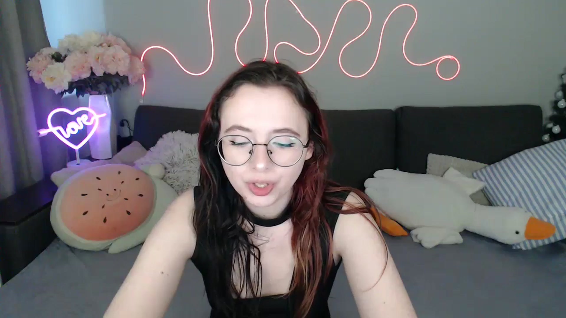 Gallery image thumbnail from Mini_Diva's myfreecams stream on, 04/24/2026, 12:53 image 13 of 20