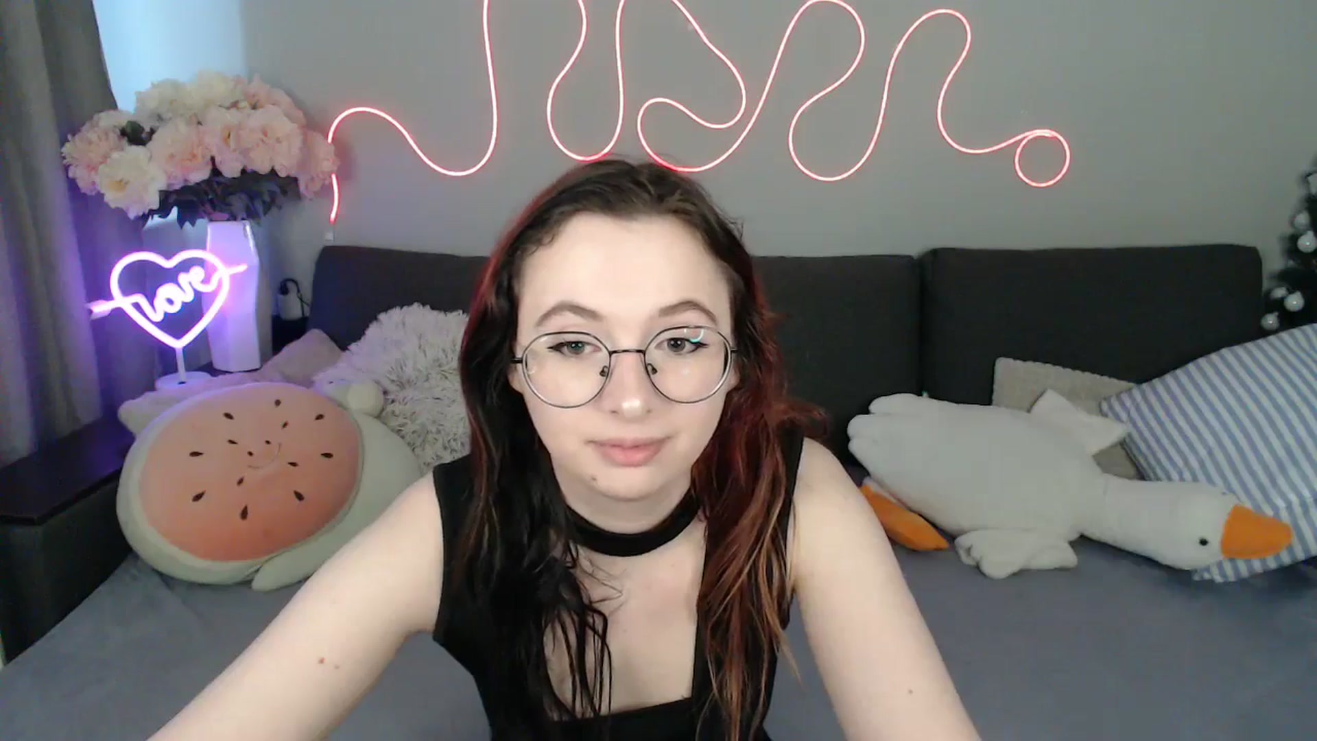 Gallery image thumbnail from Mini_Diva's myfreecams stream on, 04/24/2026, 12:53 image 12 of 20