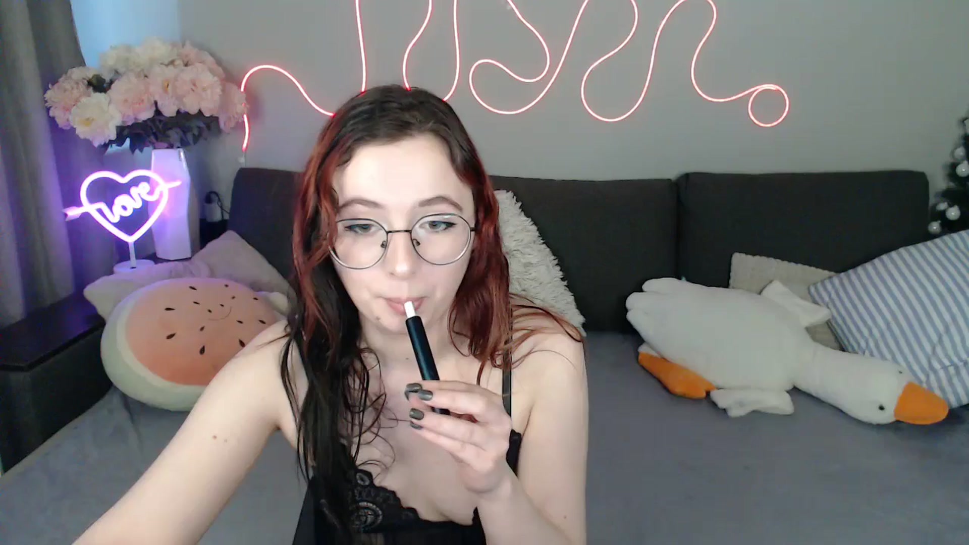 Gallery image thumbnail from Mini_Diva's myfreecams stream on, 04/25/2026, 13:15 image 1 of 20