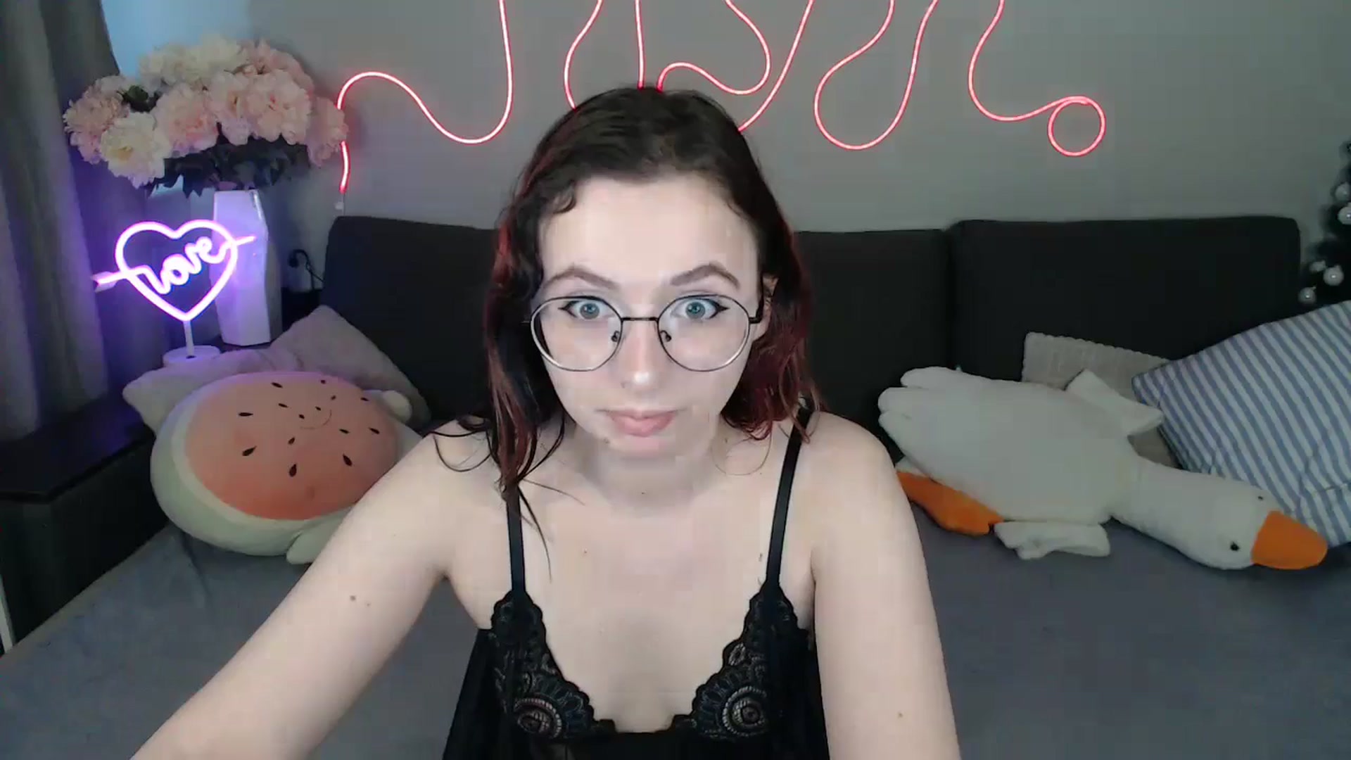 Gallery image thumbnail from Mini_Diva's myfreecams stream on, 04/25/2026, 13:56 image 12 of 20