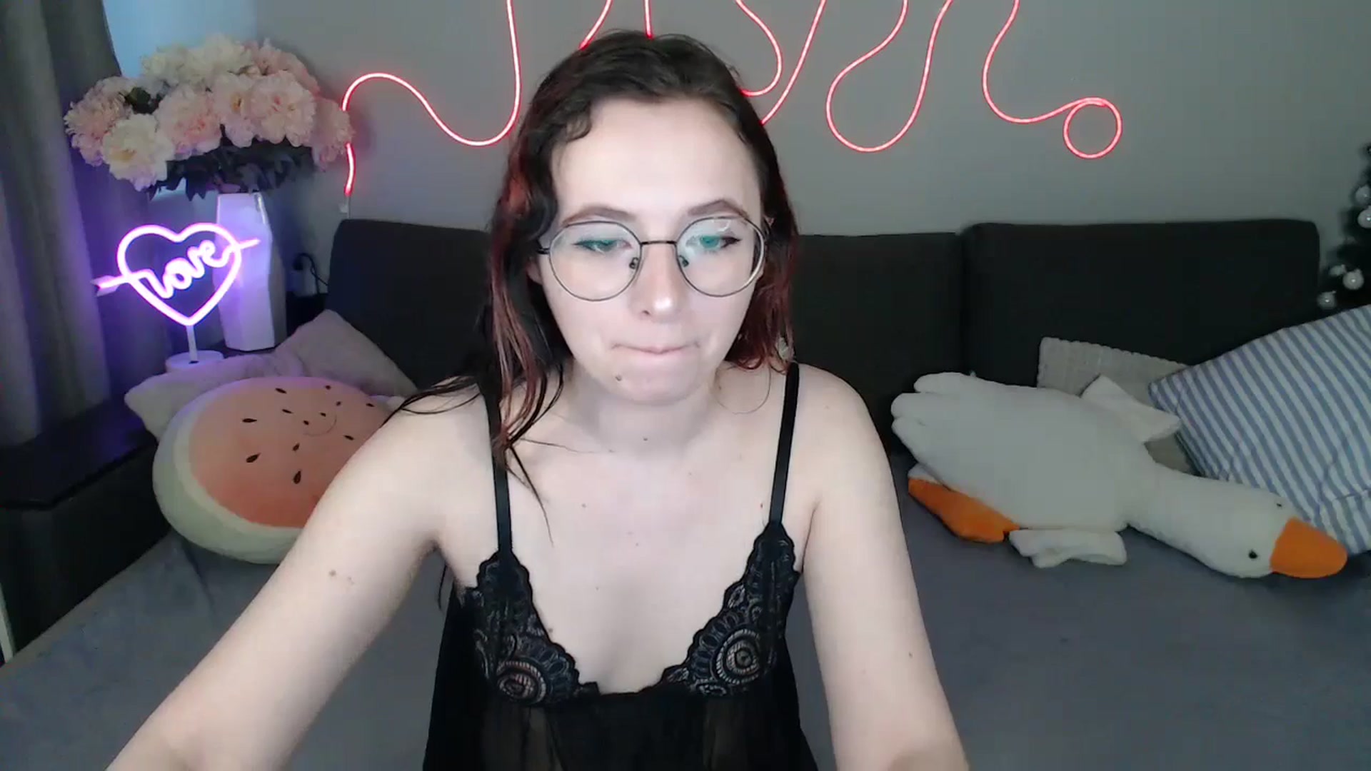 Gallery image thumbnail from Mini_Diva's myfreecams stream on, 04/25/2026, 13:56 image 11 of 20