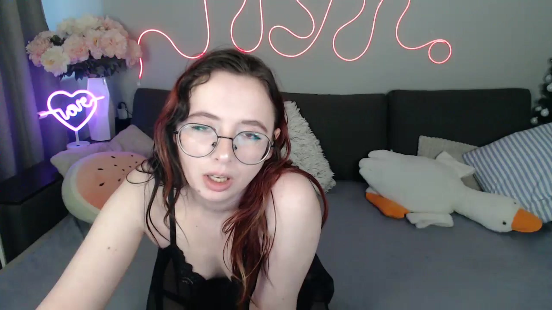 Gallery image thumbnail from Mini_Diva's myfreecams stream on, 04/25/2026, 13:56 image 5 of 20
