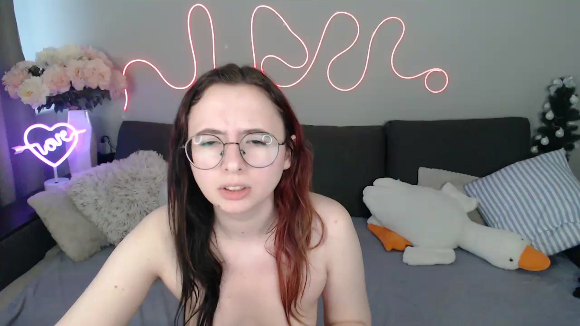 Gallery image thumbnail from Mini_Diva's myfreecams stream on, 04/29/2026, 10:55 image 1 of 20